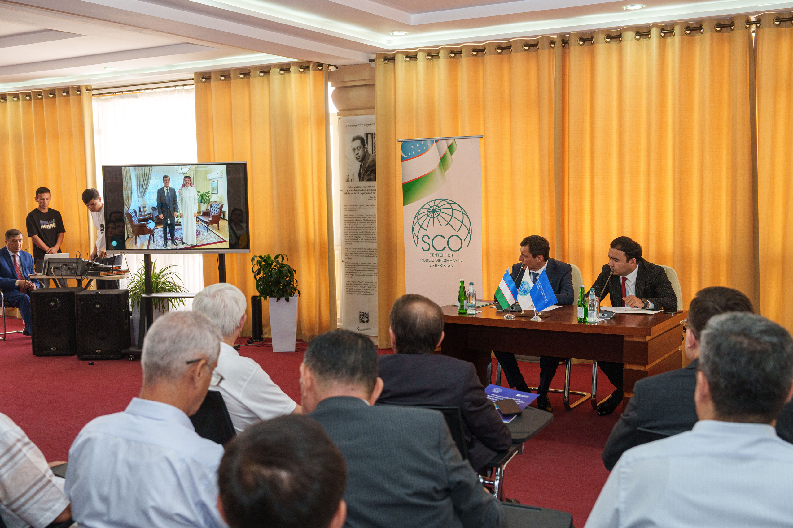 БРИФИНГ, ПОСВЯЩЕННЫЙ 22-ОЙ ГОДОВЩИНЕ ОБРАЗОВАНИЯ ШОС. Георгий Намазов | Фотограф в Ташкенте