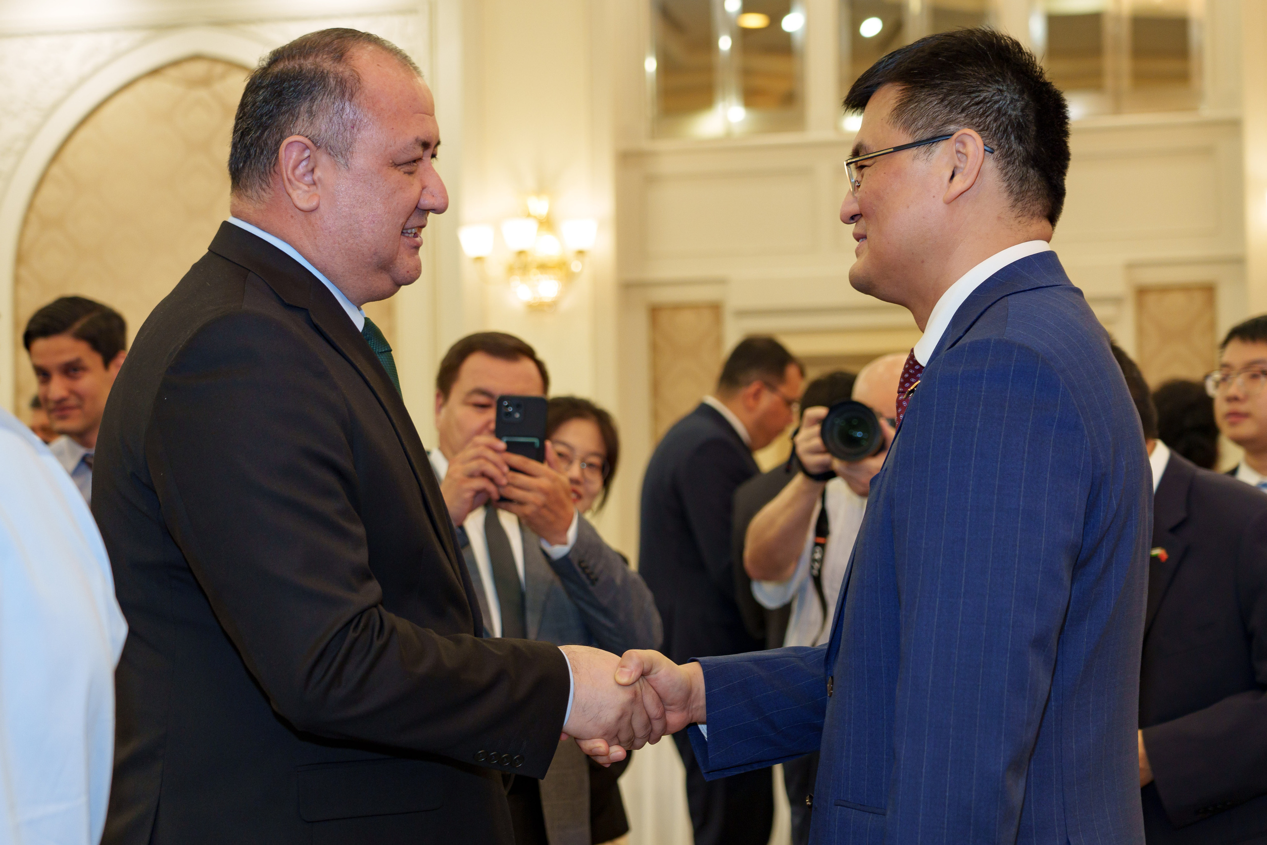 Приём в честь 96-й годовщины образования Народно-освободительно армии. Георгий Намазов | Фотограф в Ташкенте