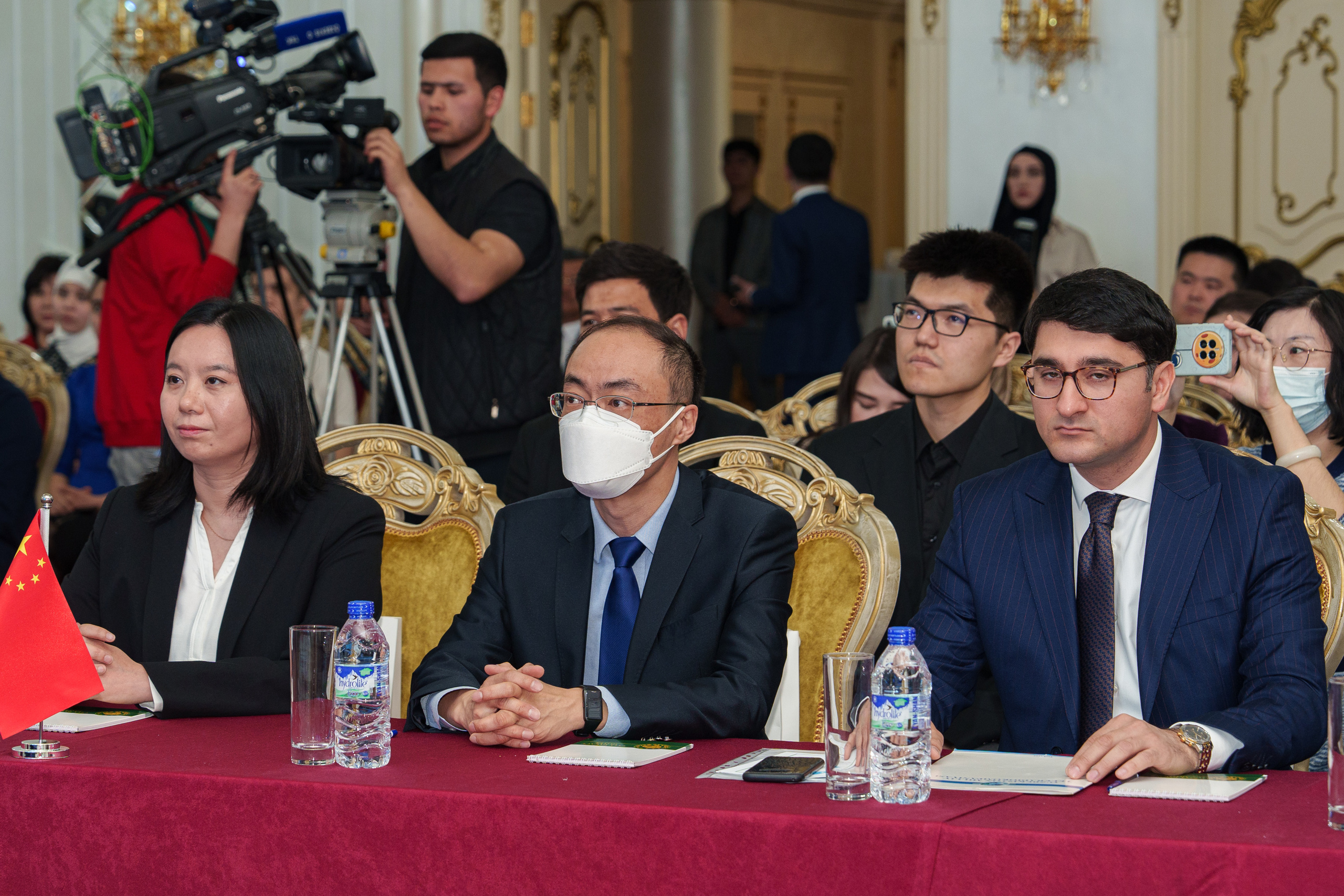 Презентация китайских документальных фильмов. Георгий Намазов | Фотограф в Ташкенте