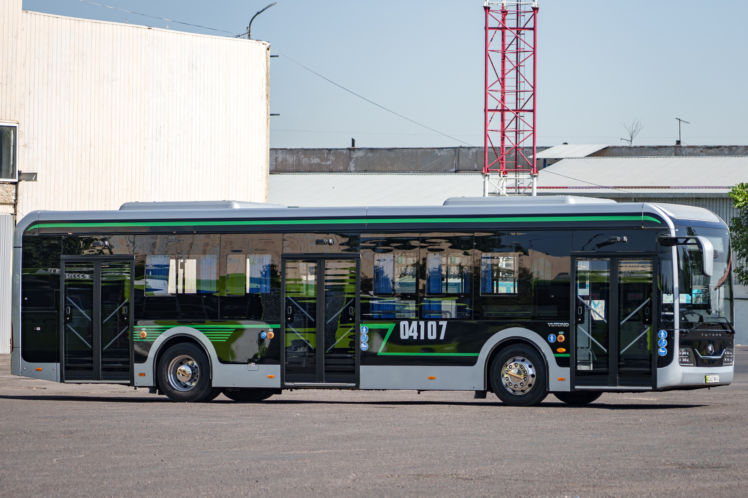 Электробус. Георгий Намазов | Фотограф в Ташкенте