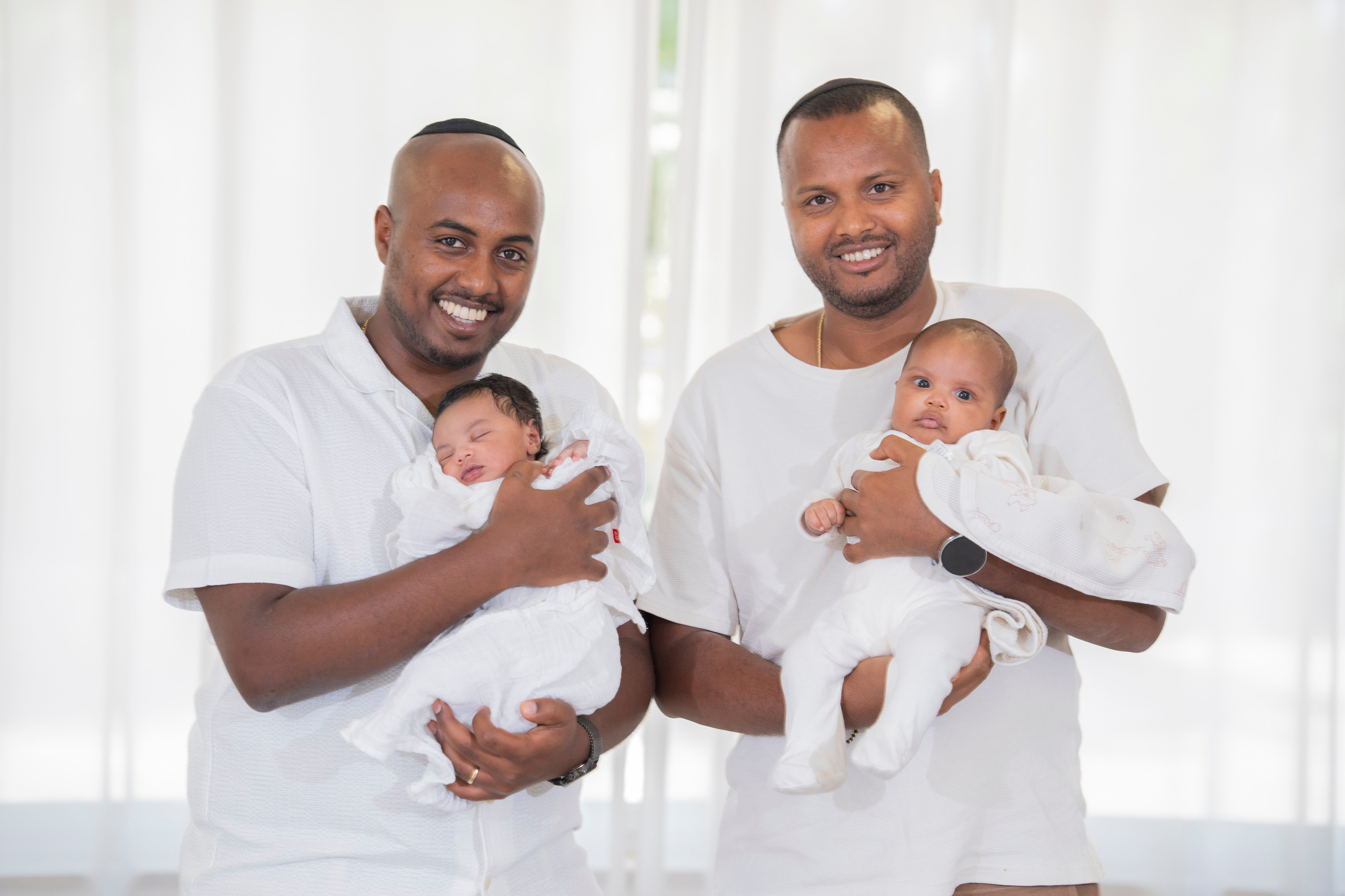 משפחת סלומון. יוסף מזרחי צילום חתונה, ברית וזוגיות. צלם מקצועי שאוהב להוציא אתכם הכי יפים ברגעים הכי מרגשים