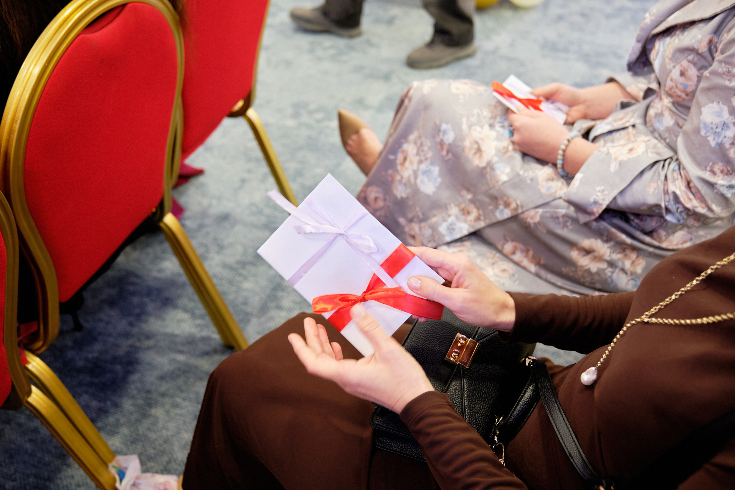 Фоторепортаж з благодійного Новорічного балу у Чорногорії. Портретний фотограф Альона Новгородцева