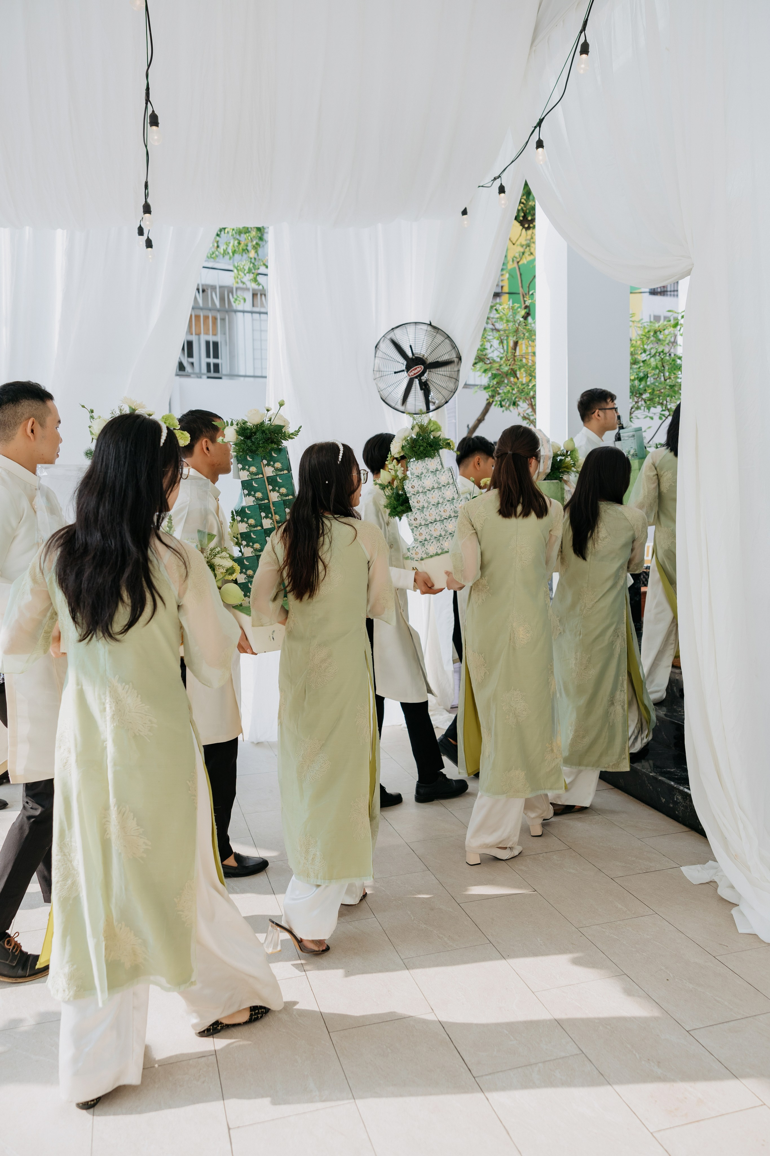 TRINH & MINH / Engagement 11.10.2024. Nhiếp ảnh gia đám cưới hàng đầu tại Thành Phố Hồ Chí Minh