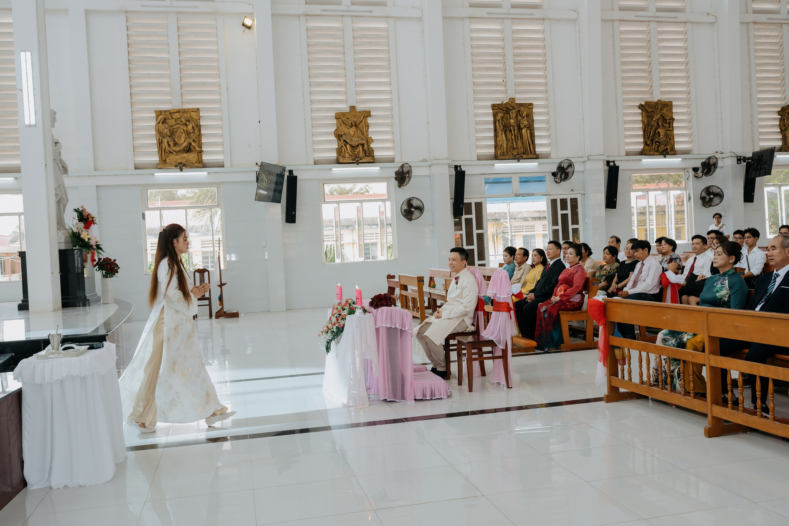 Church Wedding / TRANG & TUONG. Saigon Wedding Present | Art Beyond Moments