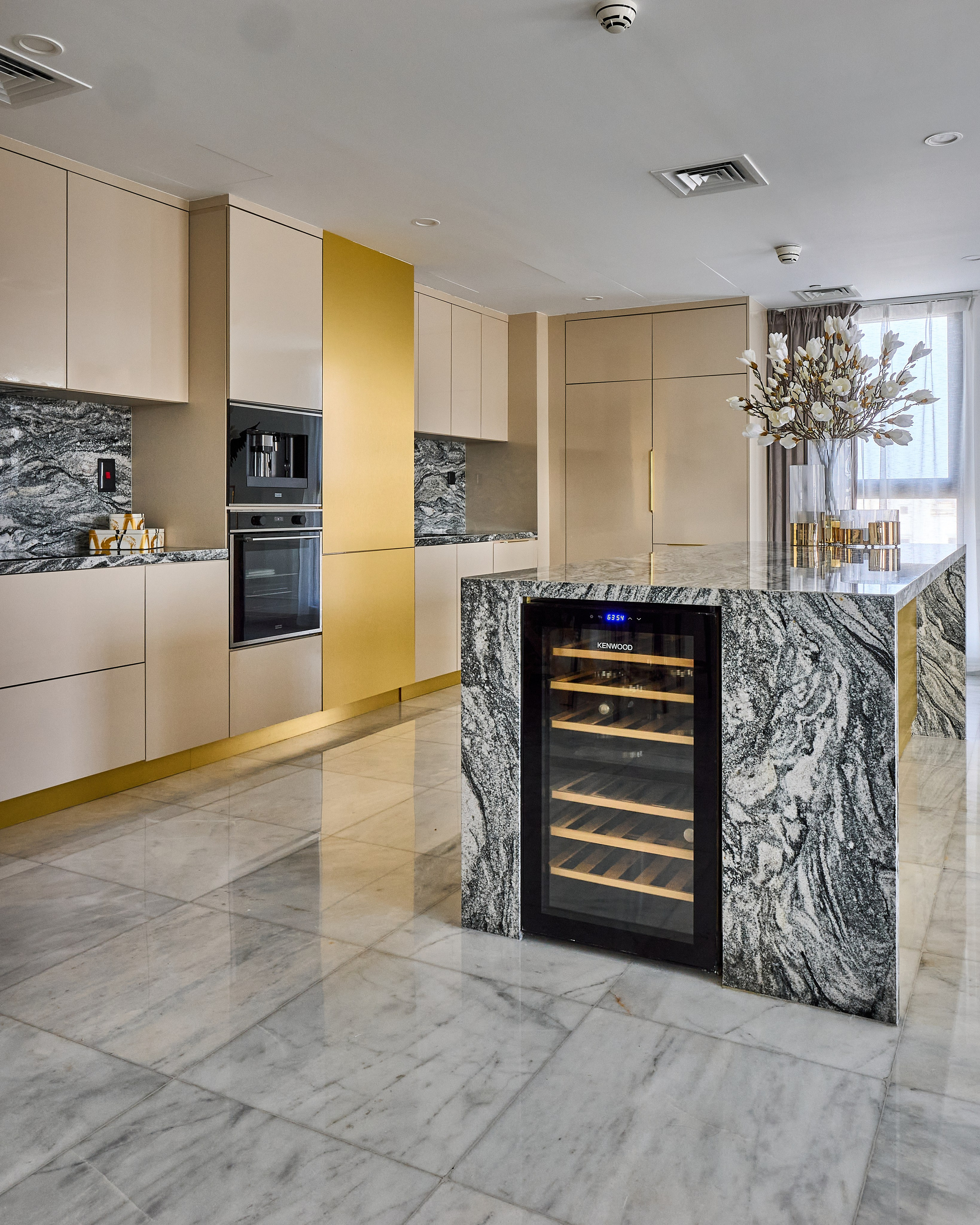 Madinat Jumeirah Apartment Photography — Interior Shoot in Dubai. Hotel Photographer in Dubai — Interiors & Commercial by Oleg Novikov