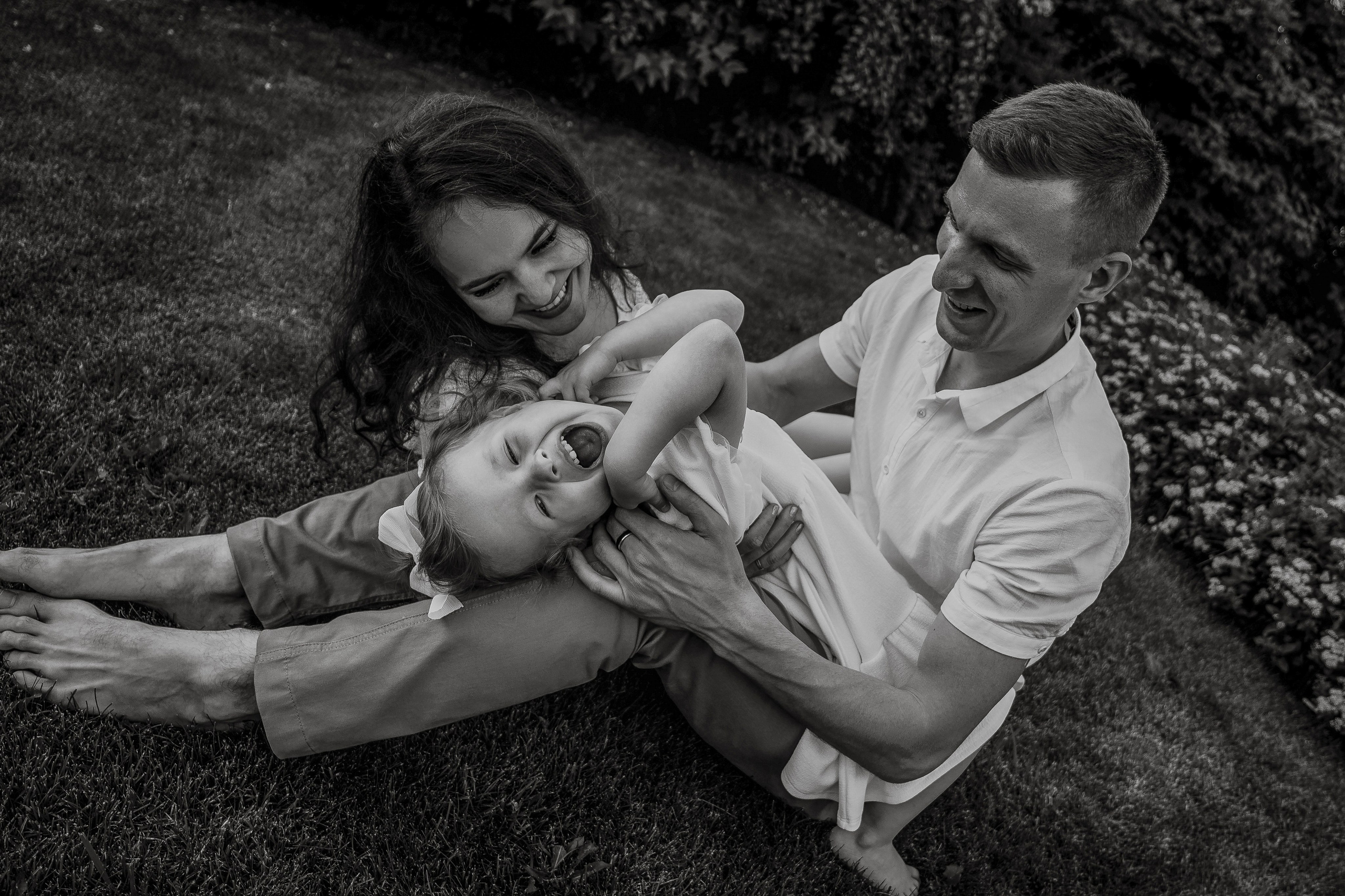 Nick, Julia, Adele outdoor. Wedding and family photographer and videographer PA, NJ, NY, DE, MD