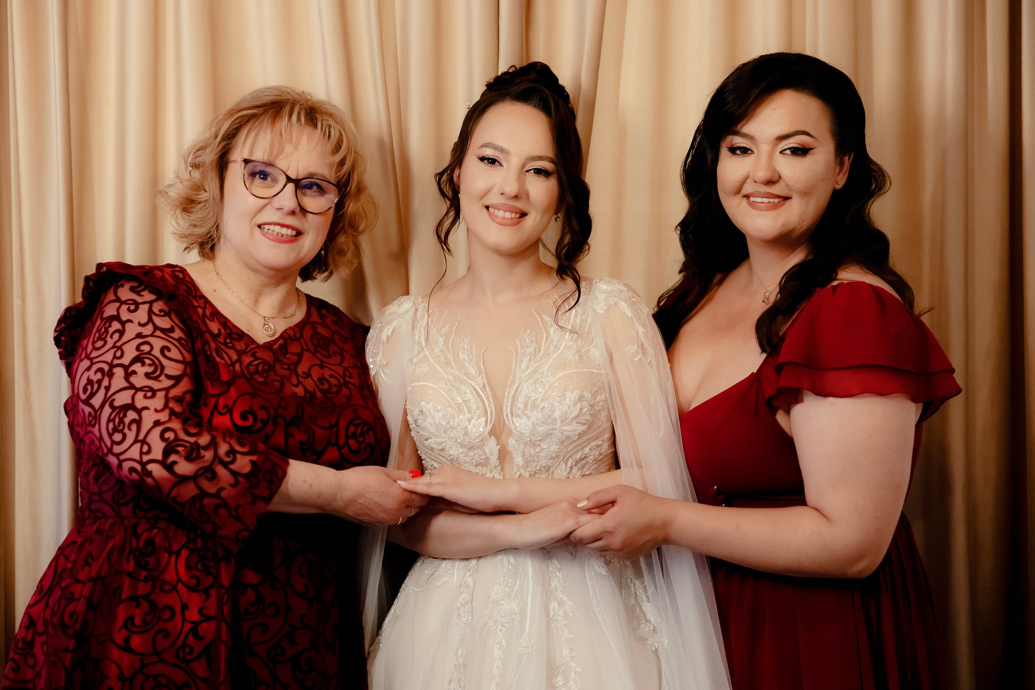 Ioana & Ionuț | Nuntă de poveste la Păstrăvăria Poiana din Mălini județul Suceava. Servicii foto-video profesionale, pentru momente de neuitat