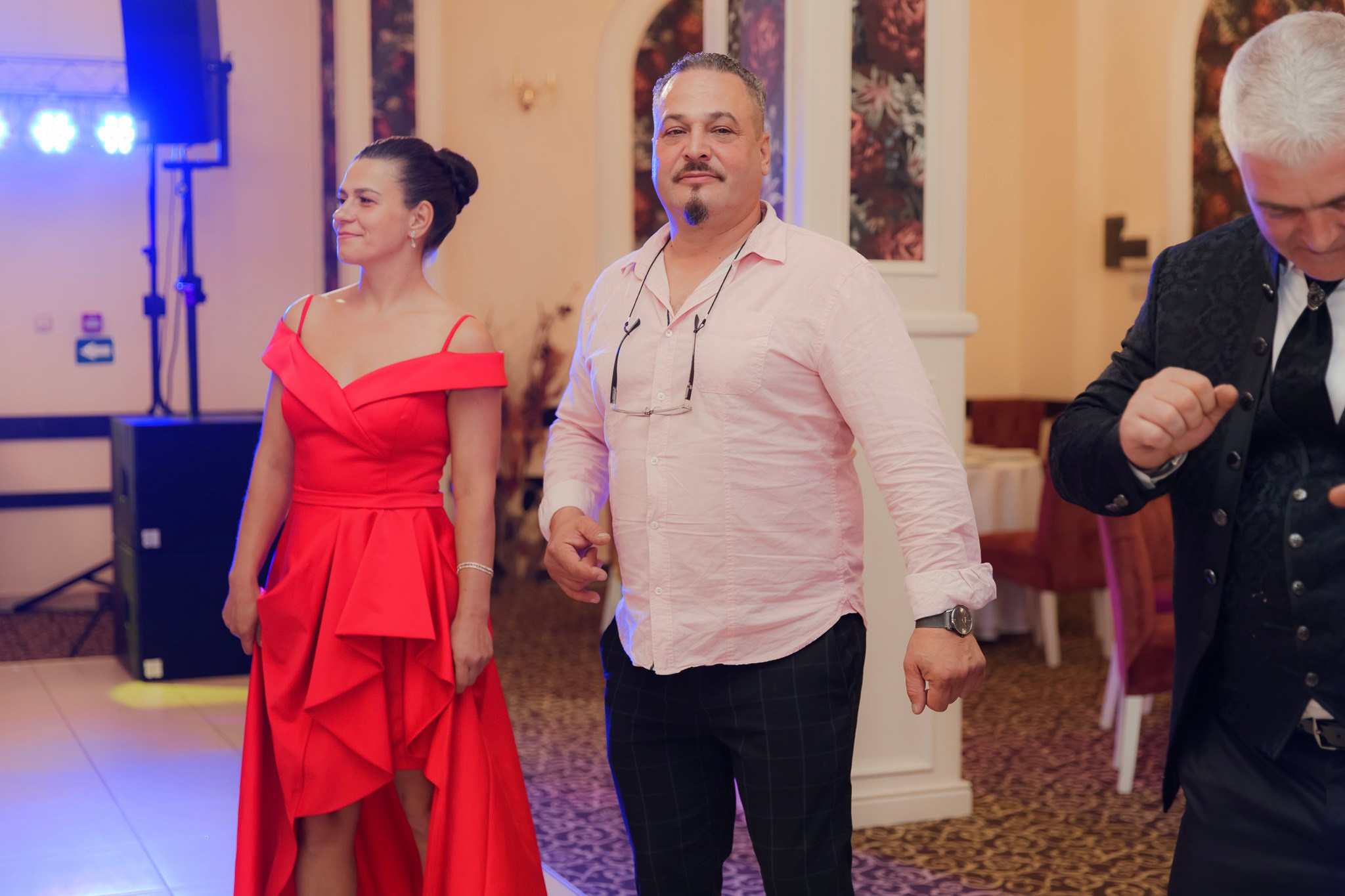 Mihai & Oana. Servicii foto-video profesionale, pentru momente de neuitat