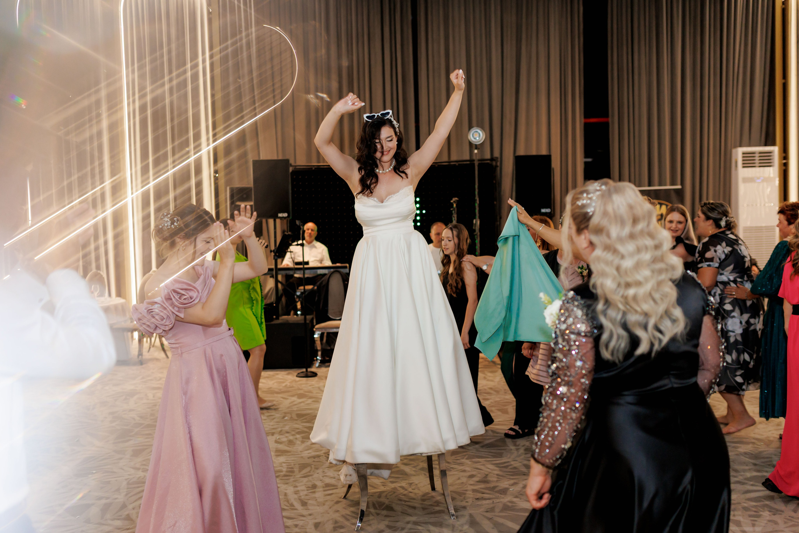 Nunta Nicoleta & Răzvan | Fotografie & Videografie Profesională. Servicii foto-video profesionale, pentru momente de neuitat