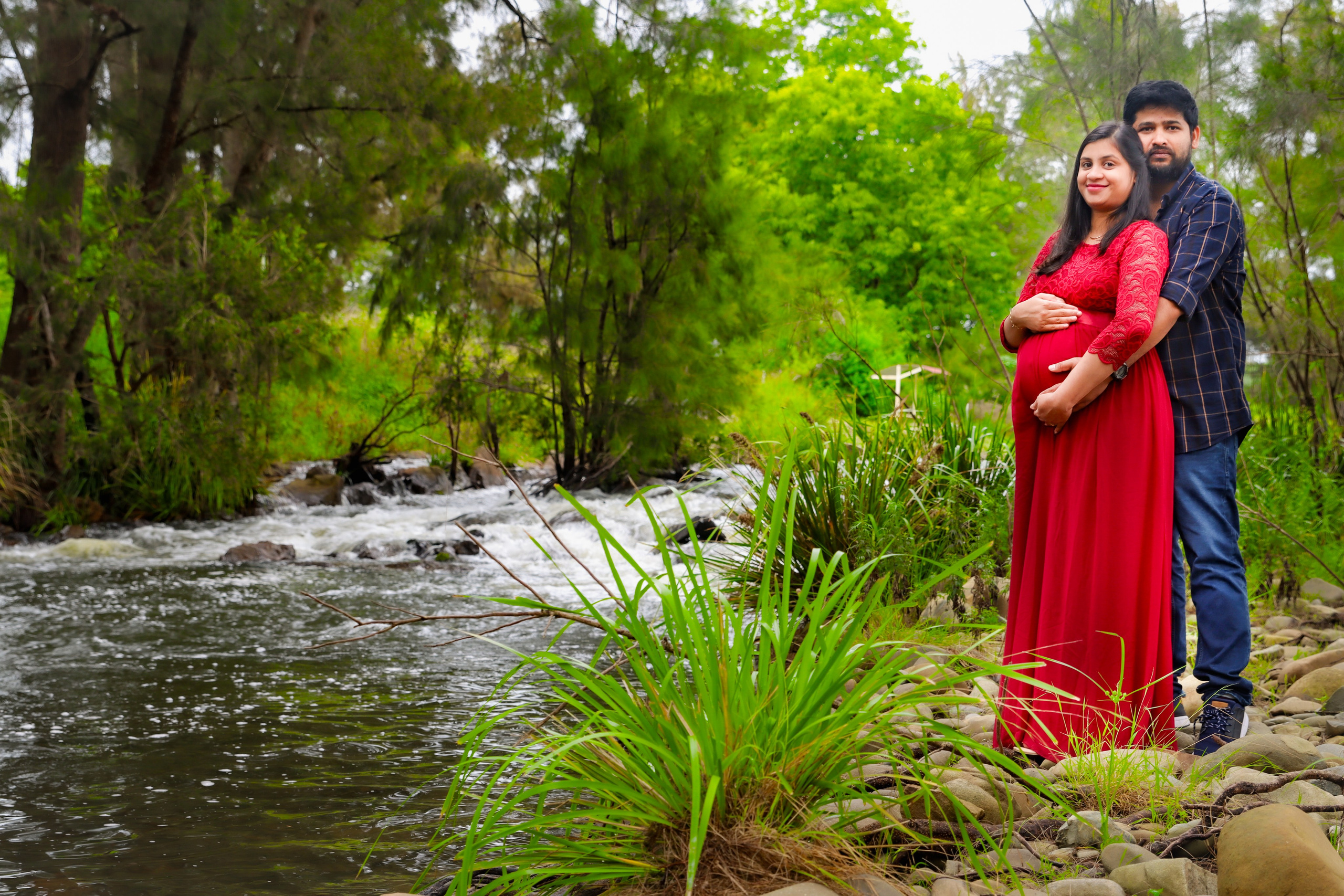 Maternity Shoot. MHCreative is family-oriented photographer based in SYDNEY