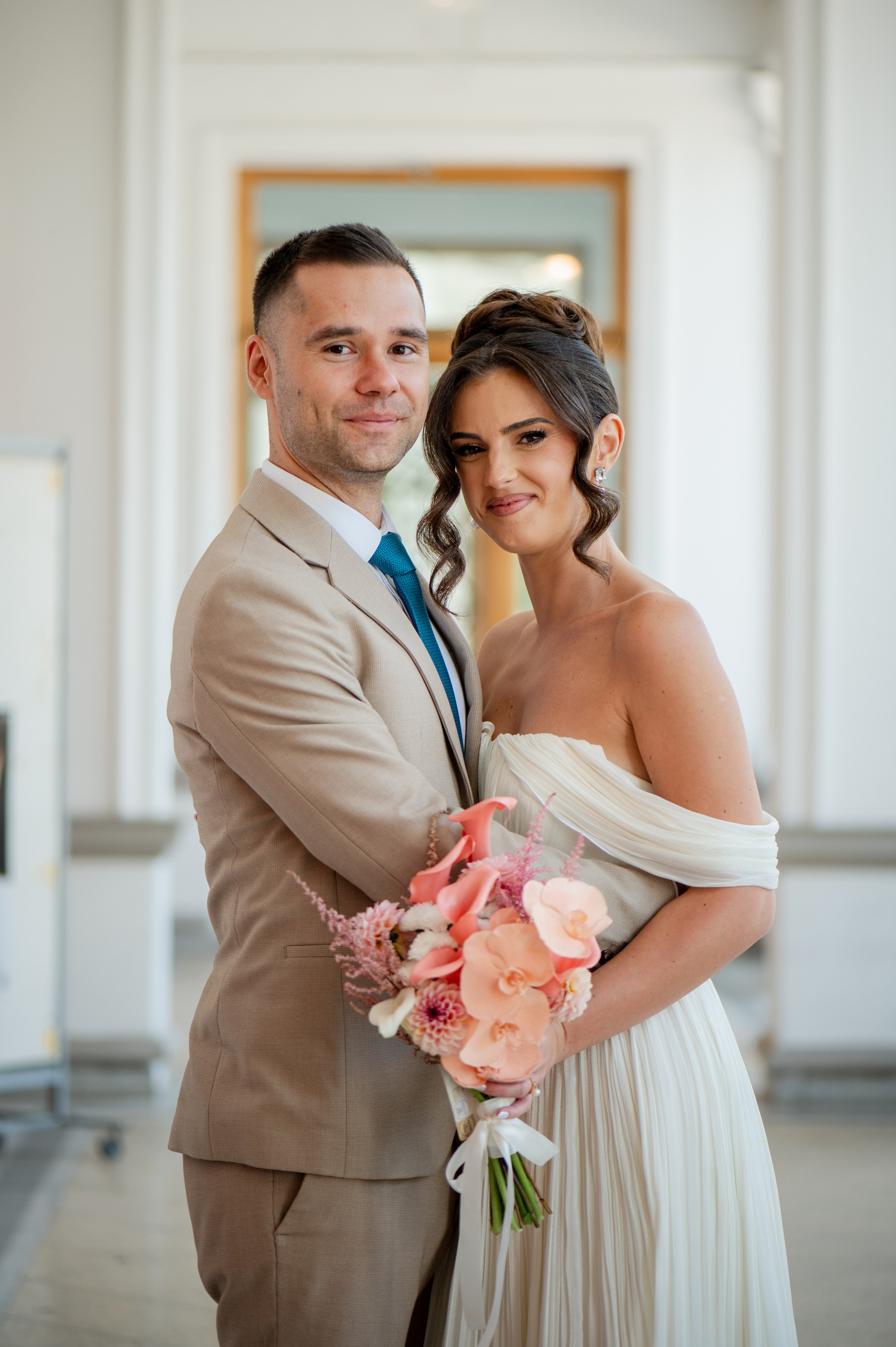 Andreea & Catalin. Www.paulcatalin.ro
