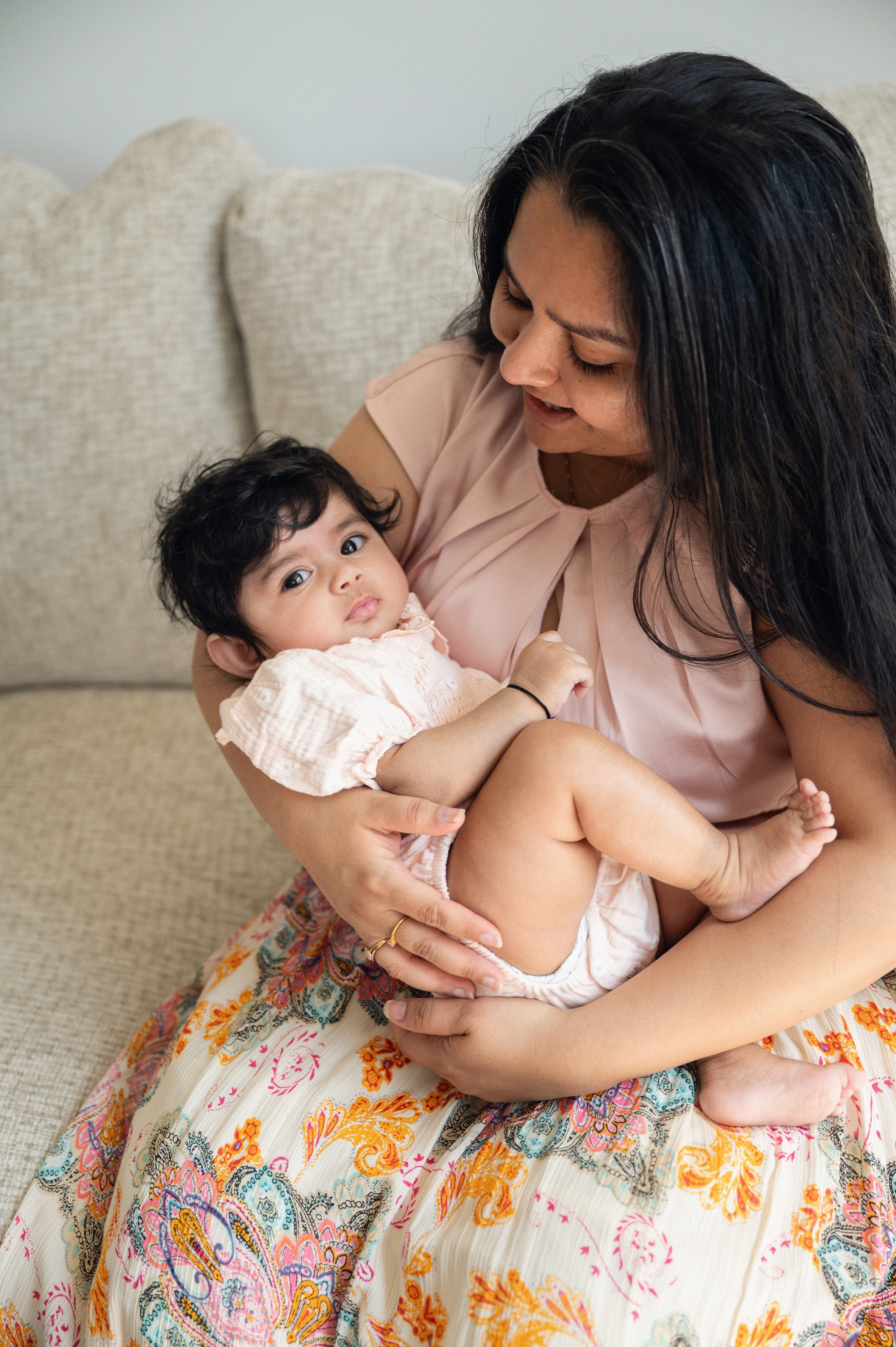 Lifestyle. In-home newborn photography Raleigh & area Katya Kulikova