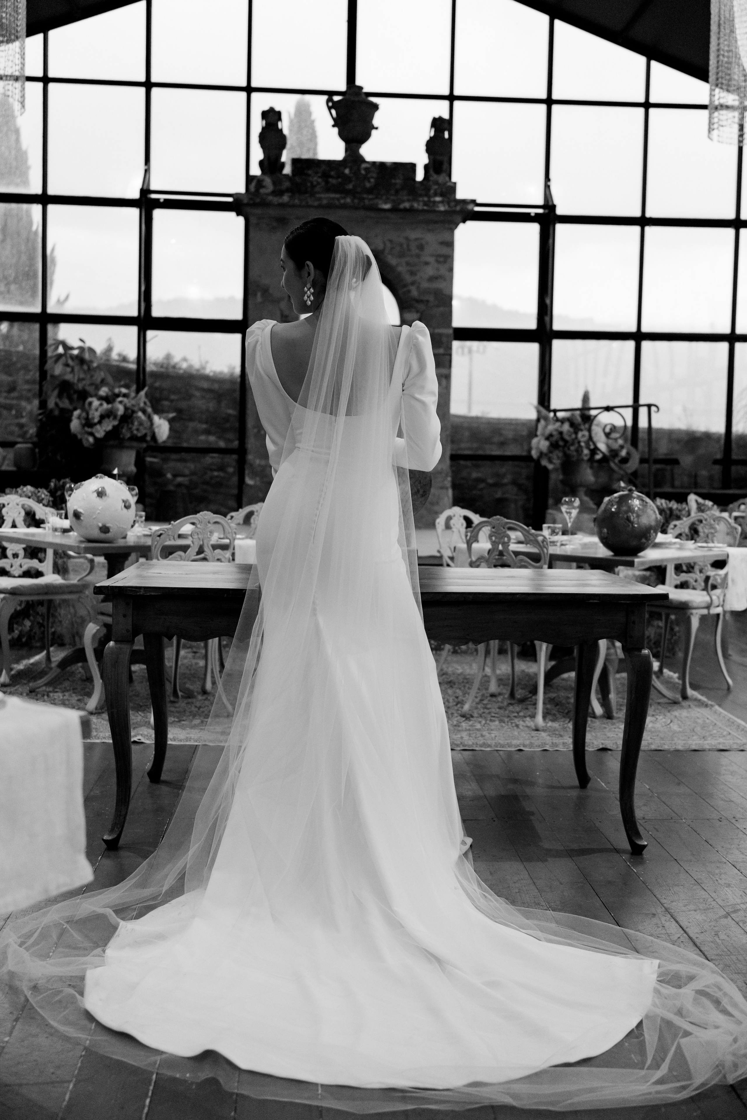 Elopment in Cortona. Villa Falconiere. Wedding Photographer in Italy