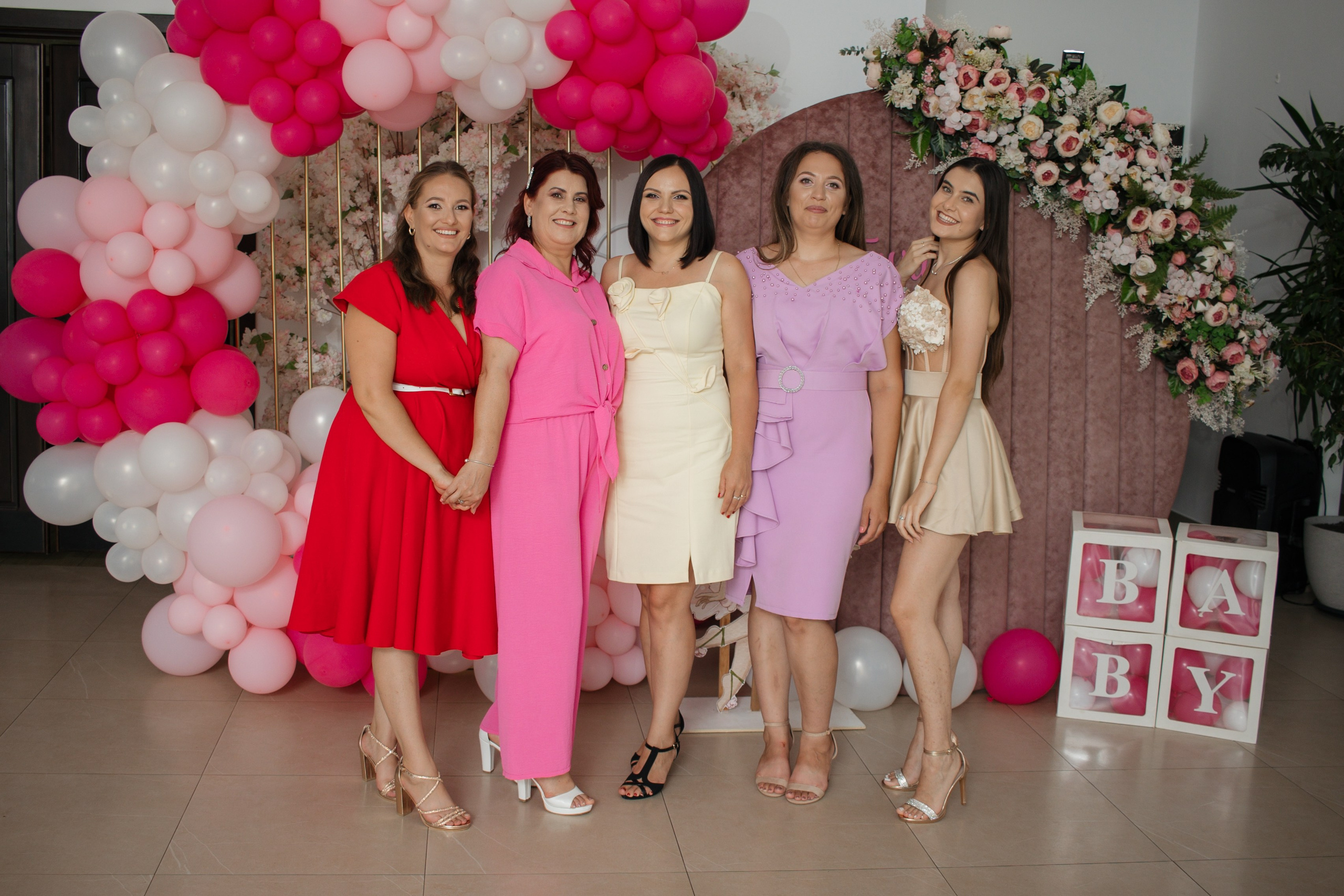 Anastasia. Fotograf si videograf — evenimente si studio