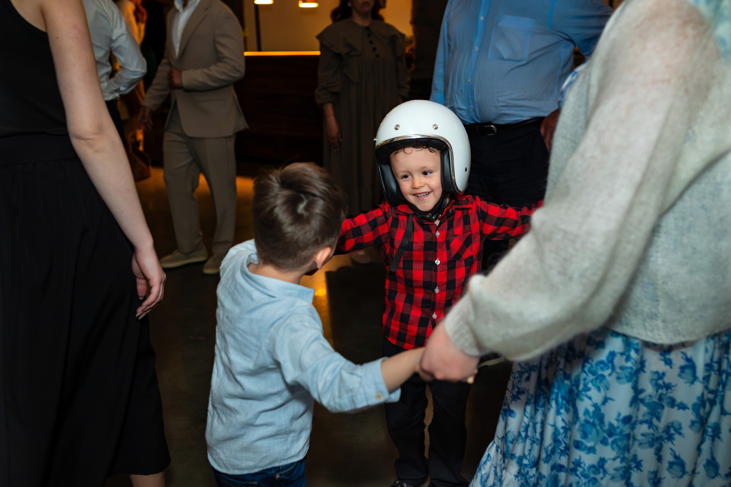 Petrecere Raluca si Paul. Ionut Brehuescu — Fotograf