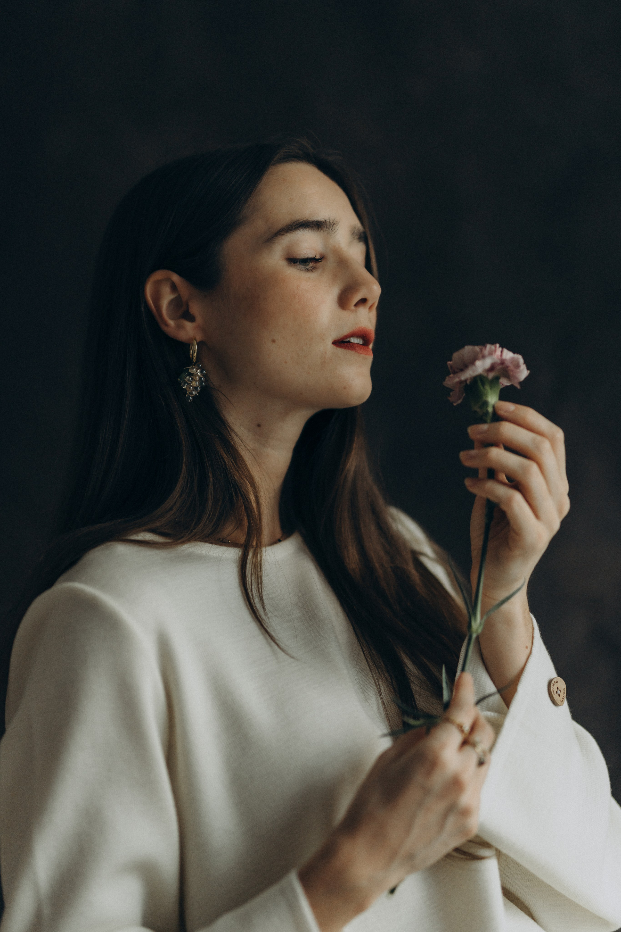 Linnea Leino, actres. Wedding and potrait photographer in Helsinki Vickan O