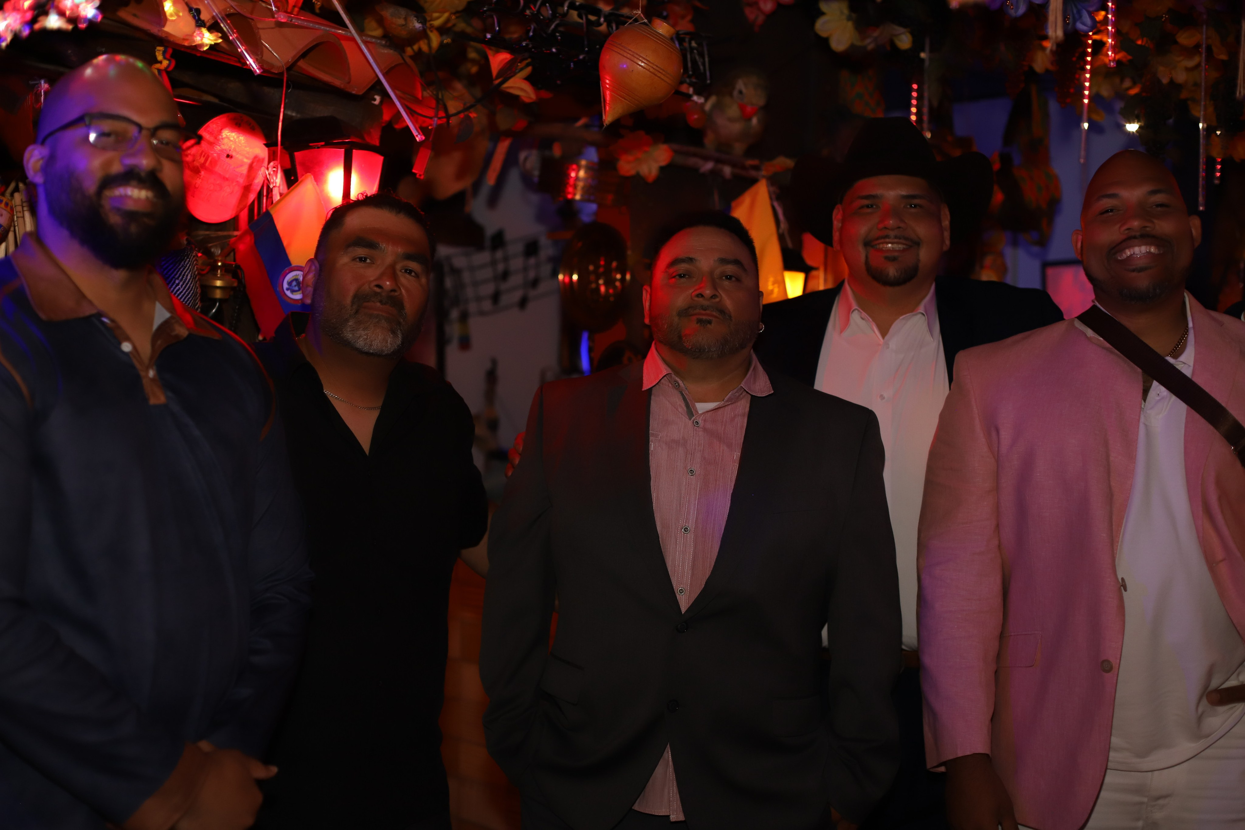 Jany and Ricardo. VALERIIA VIUNOVA individual shooting\love story\event\brand