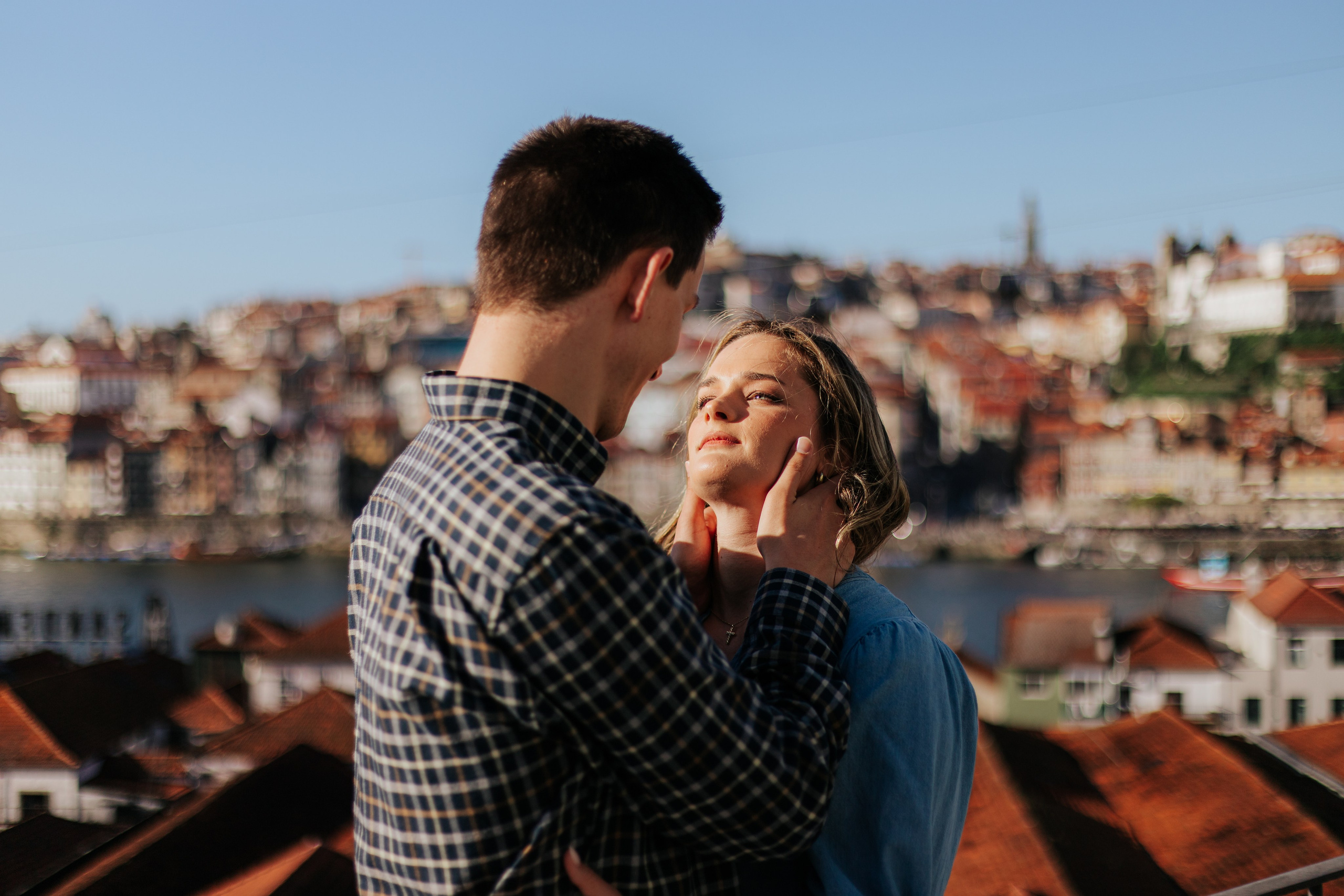 Jamie Gregg. Davi Valente