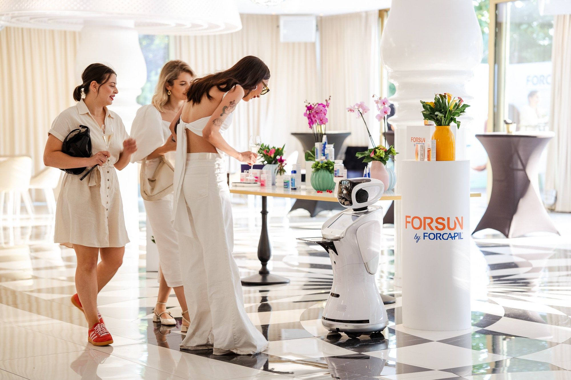 Fotografie Corporate Specializat in Lansări Produs si Serviciu. Fotograf Corporate Business