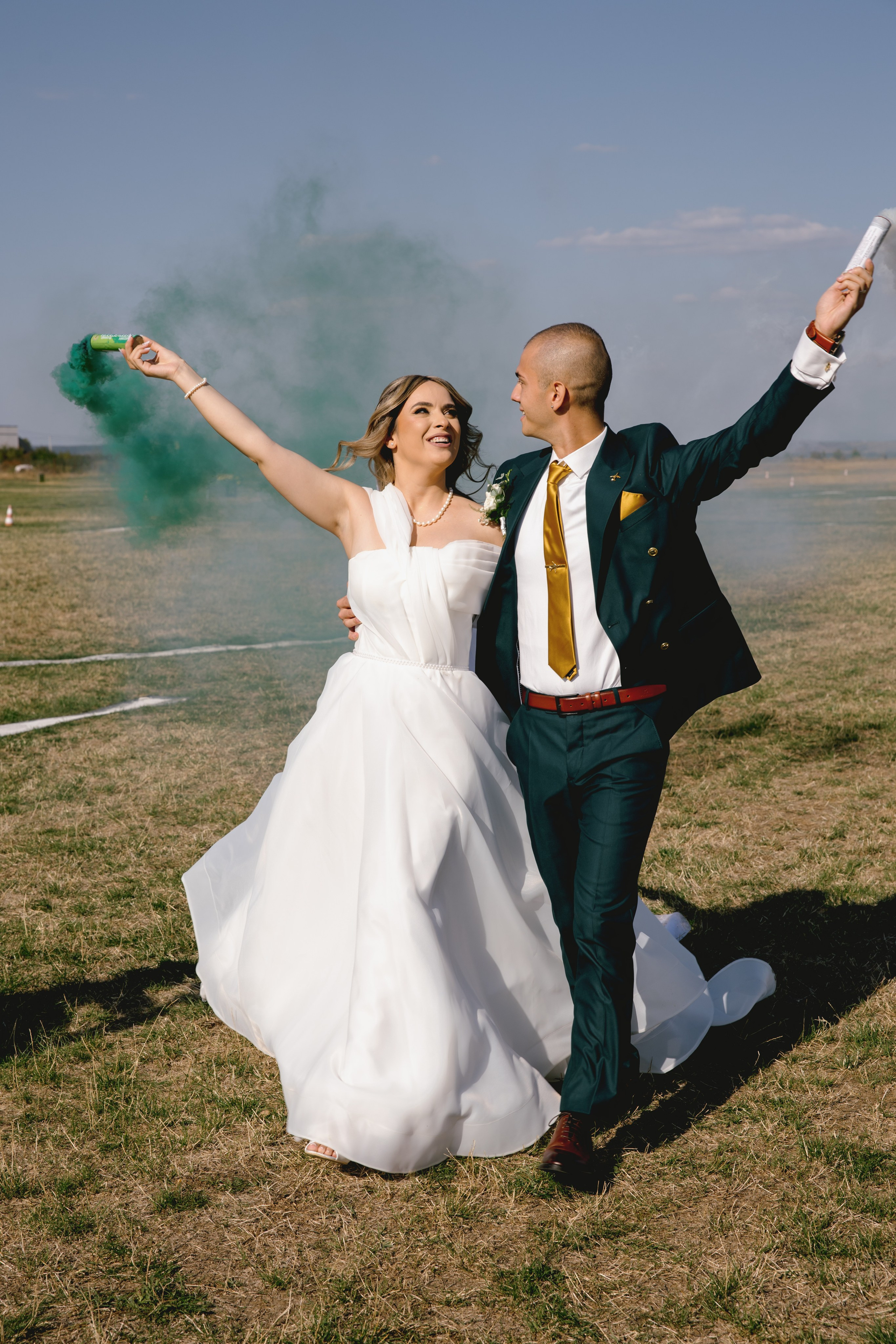 Bianca & Mihnea Pitesti. MDimaFotoStudio. Fotograf de nuntă, evenimente private și de familie