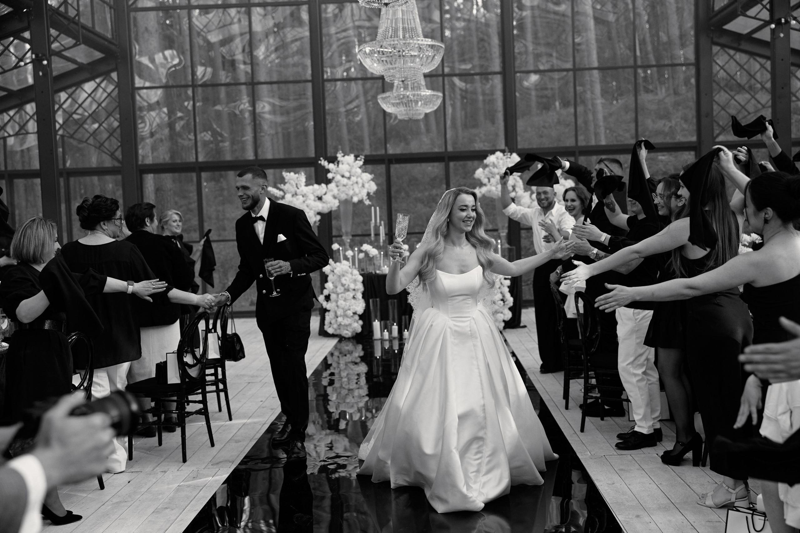 Natalia & Roman. Dworek przy lesie. Fotograf ślubny i rodzinny w Krakowie Yana Klymova