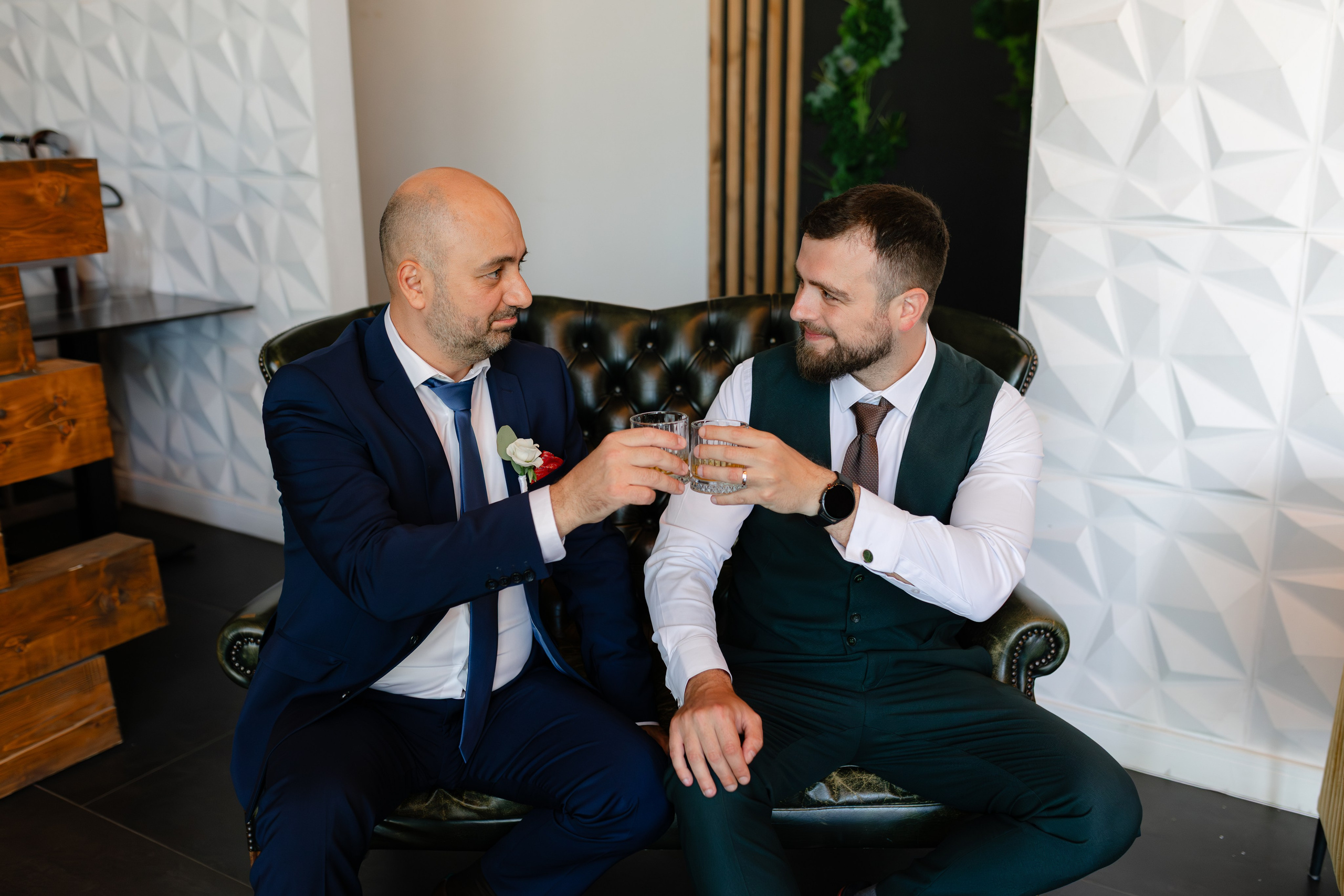 Flori & Cosmin. Main