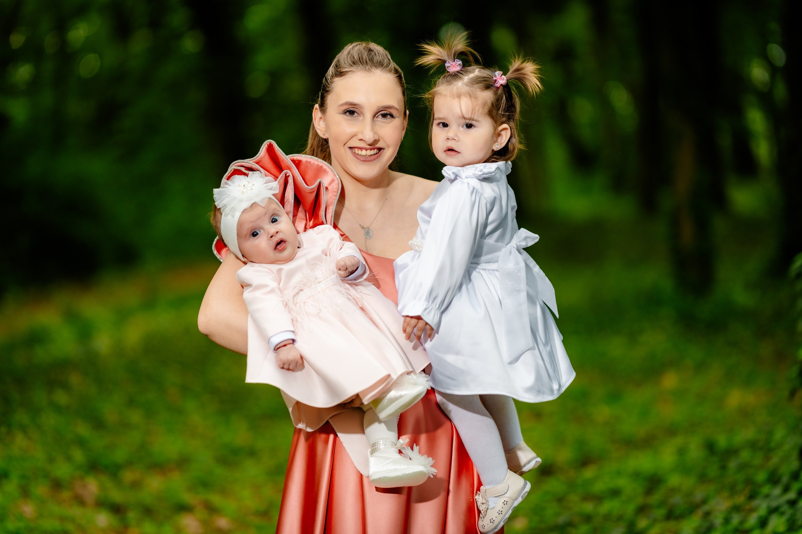 fotograf botez Miruna Parascheva, fotografie botez Botoșani, fotograf Alin Chirilă, amintiri botez, fotografii botez, botez Miruna Parascheva, fotograf copii, fotografie botez în Botoșani-alt="botez Miruna Parascheva, fotografie botez Alin Chirilă, amintiri botez, fotografii emoționante botez Botoșani"-- fotografii-botez-bebelus- amintiri-botez-micuț- moment-sfânt-crestinare- fotografie-emotionanta-botez- detalii-botez-bebelusi- parinti-fericiti-la-botez- fotograf-botez-profesionist- botez-in-biserica-ortodoxa- micuț-botezat-cu-emoție- zâmbete-și-lacrimi-la-botez- bebeluș-la-cristelniță- decor-botez-colorat- botez-cu-dragoste-și-credință- emotie-pura-la-botez- fotograf-botez-botosani- botez-iasi-suceava-fotograf- amintiri-nepretuite-botez