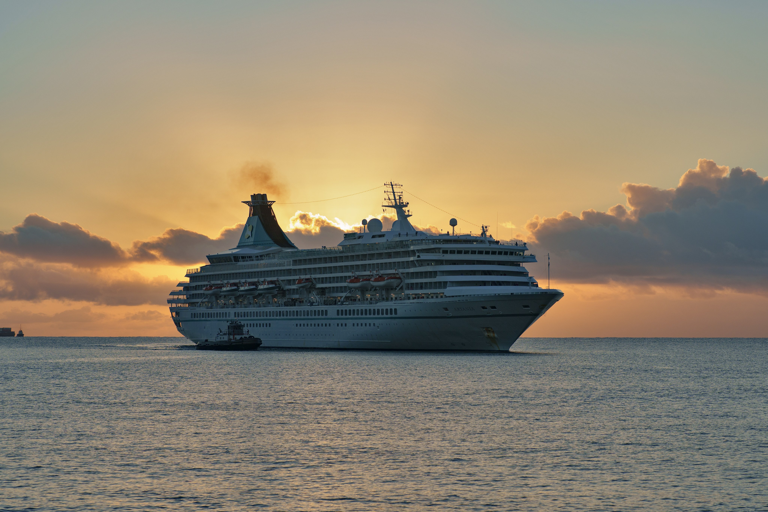 SHIPS. Awards winning photographer in Kauai, Hawaii