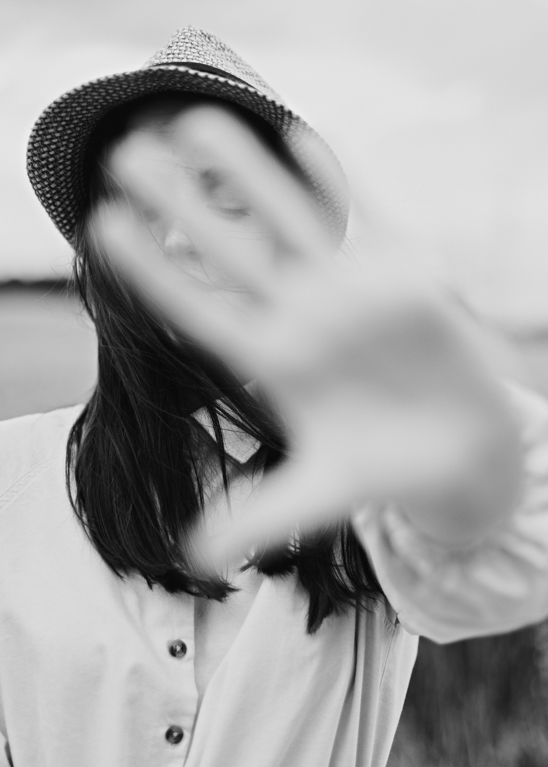 Katya | tenderness in the field. Kaja | fotograf psów we Wrocławiu