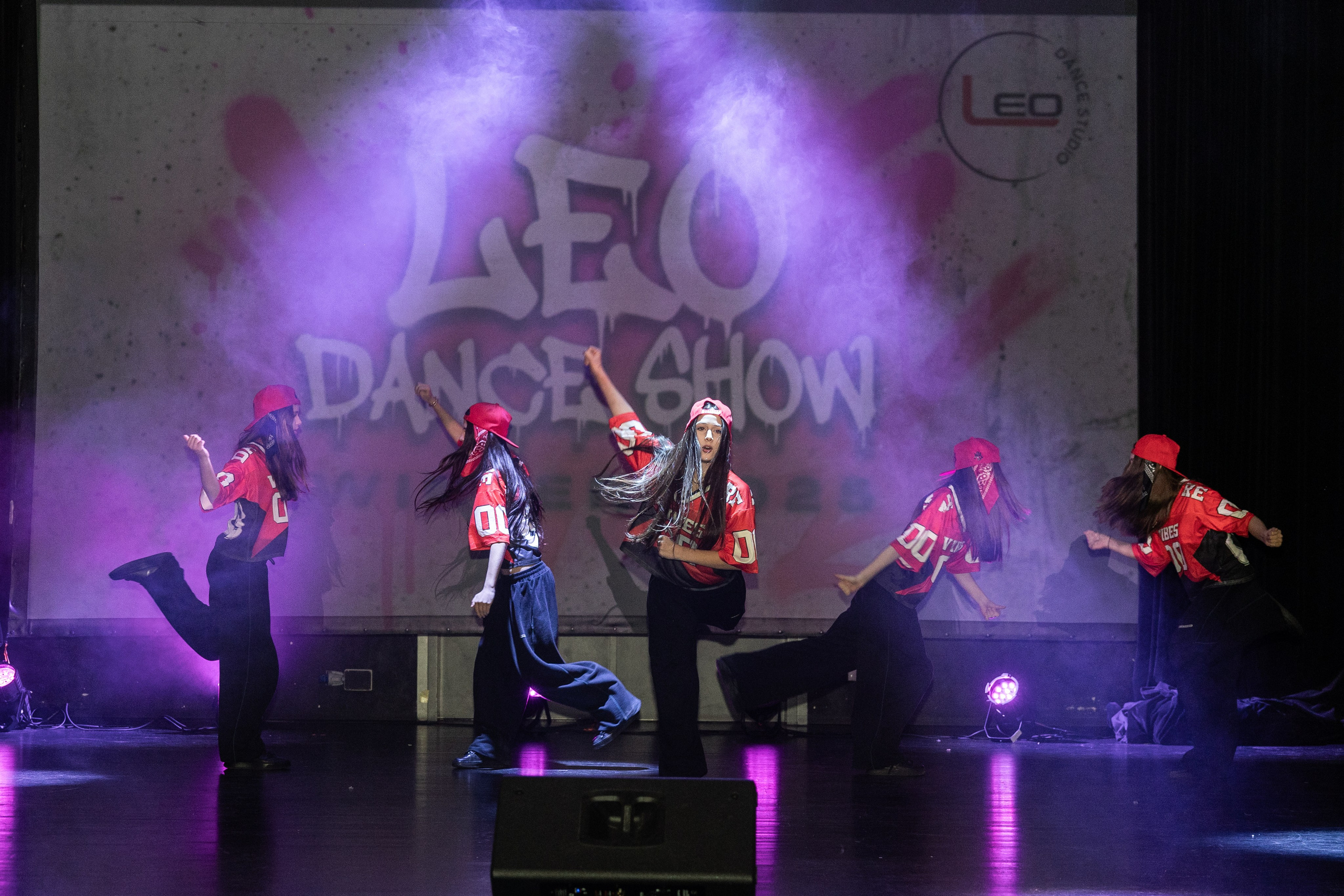 LEO DANCE SHOW WINTER 2025. Семейный и детский фотограф в Варшаве Мила Бобровская