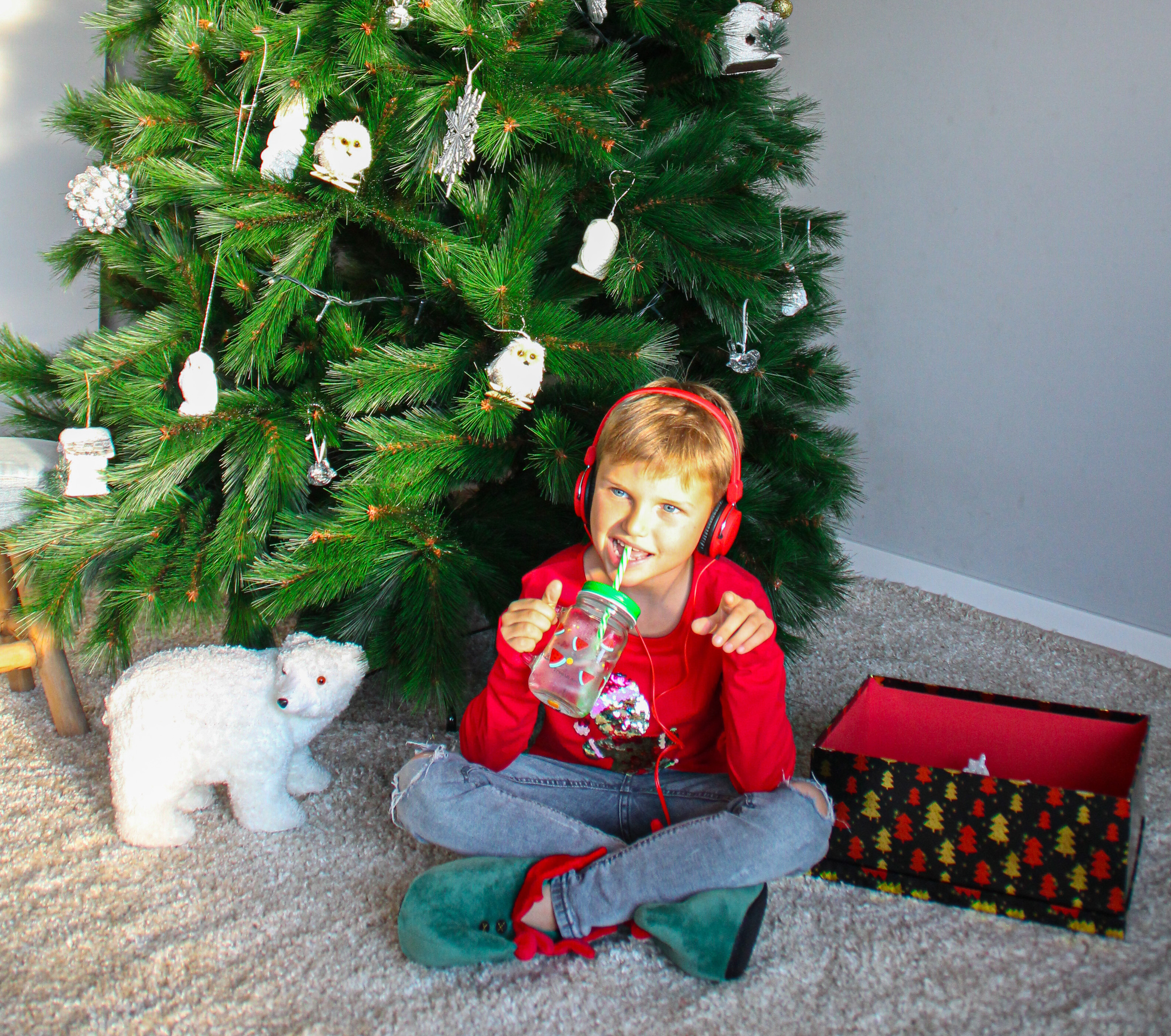 Navidad en casa. Irina con sus niños. Фотограф в Матаро, Барселона. Евгения Шихина