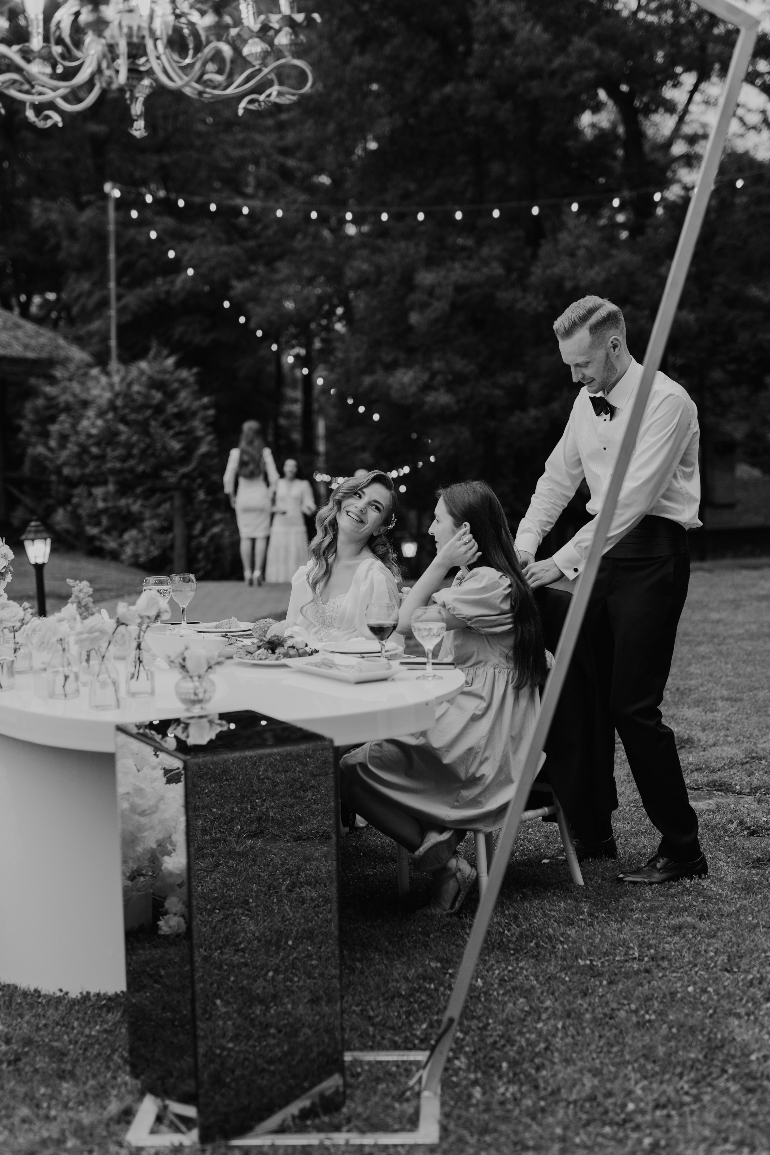 Corina & Dumitru. Main