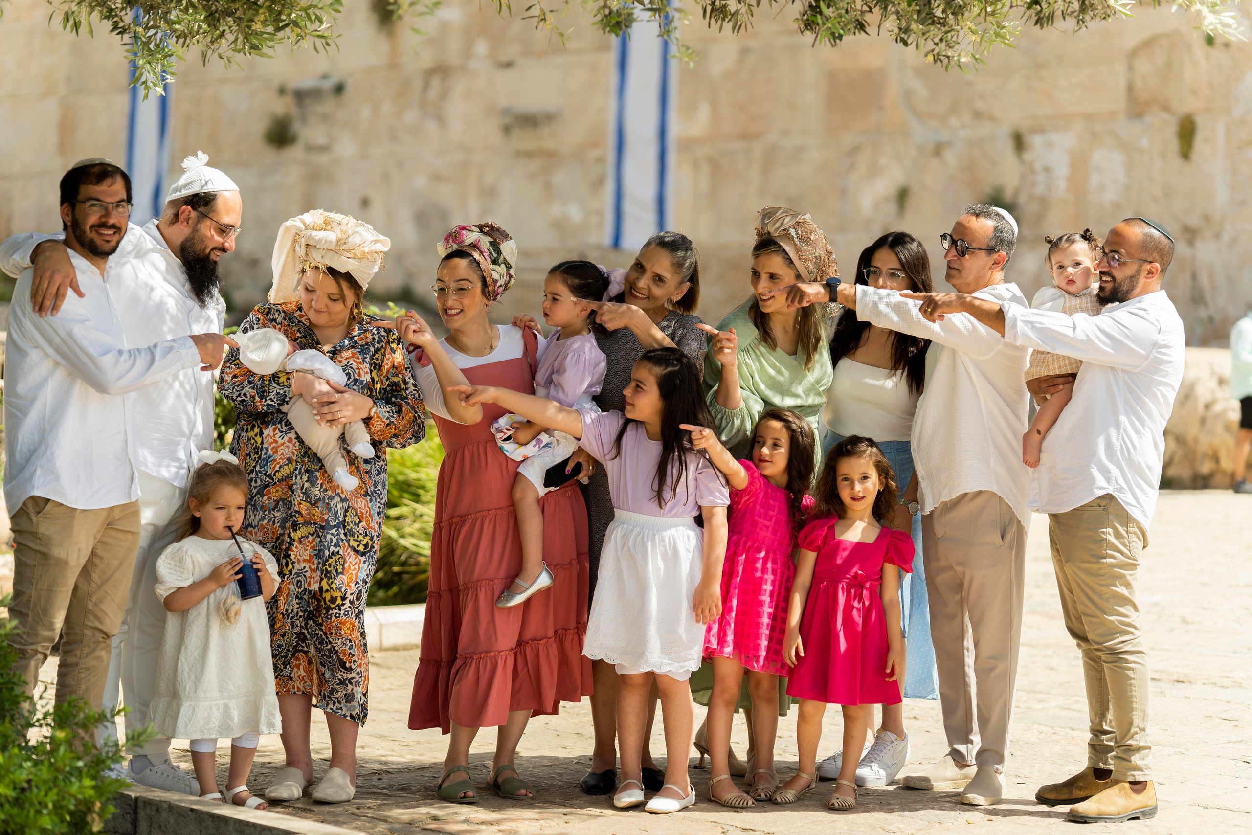 הברית של נחמן חזן. יוסף מזרחי צילום חתונה, ברית וזוגיות. צלם מקצועי שאוהב להוציא אתכם הכי יפים ברגעים הכי מרגשים
