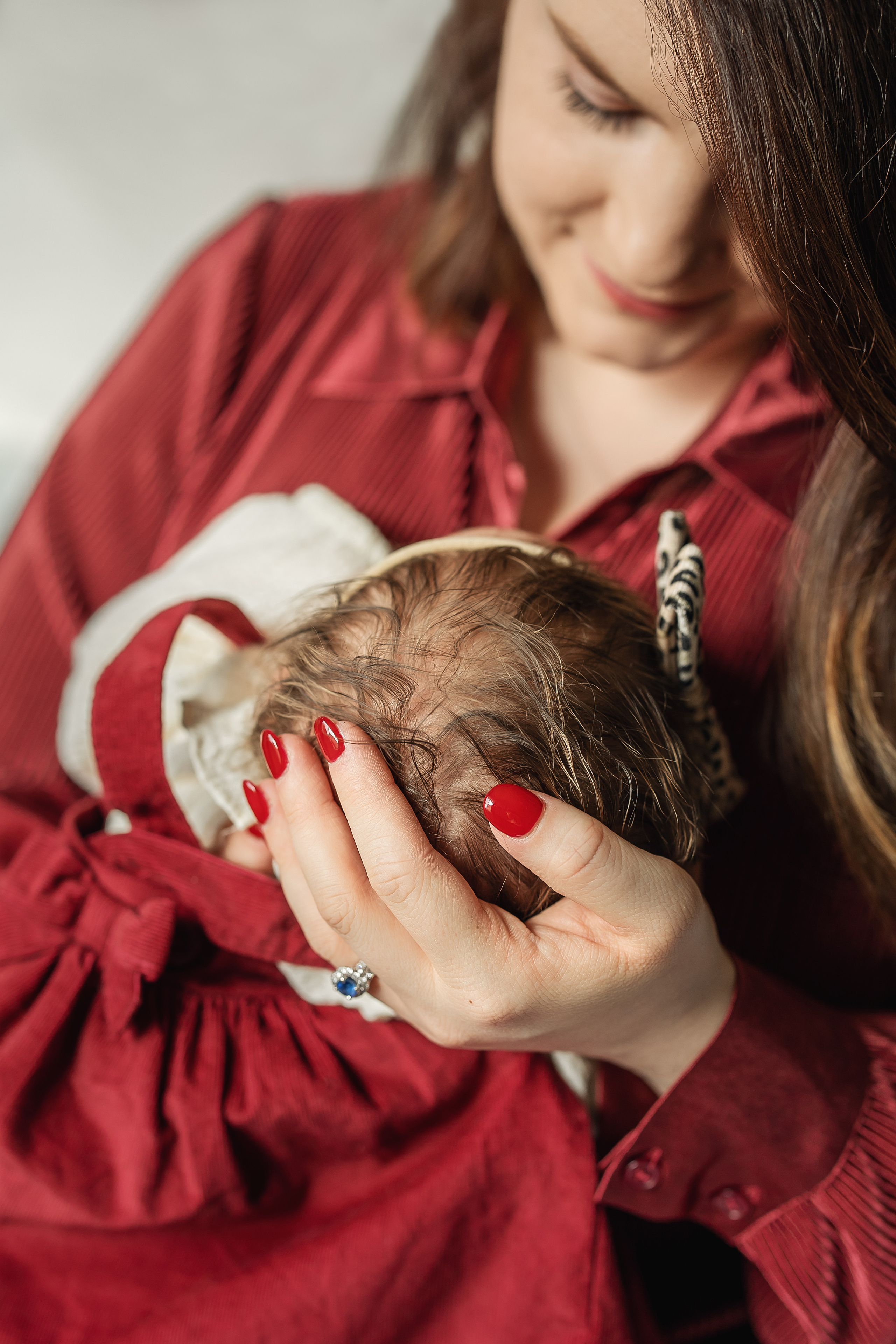 Newborn lifestyle. ArtFeather Photography. Sacramento, California