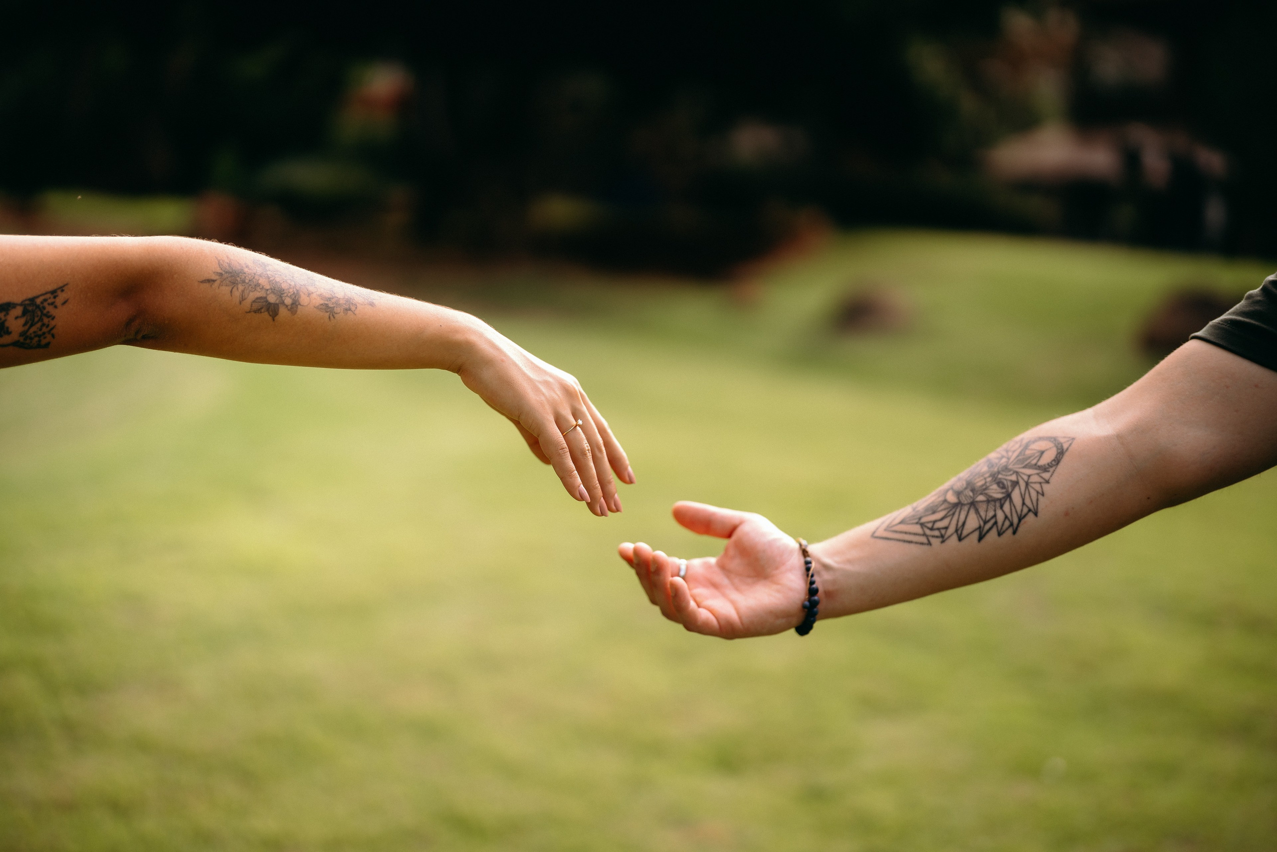 CASAIS. Fotografia de casamentos com verdade, sensibilidade e tempo preservado