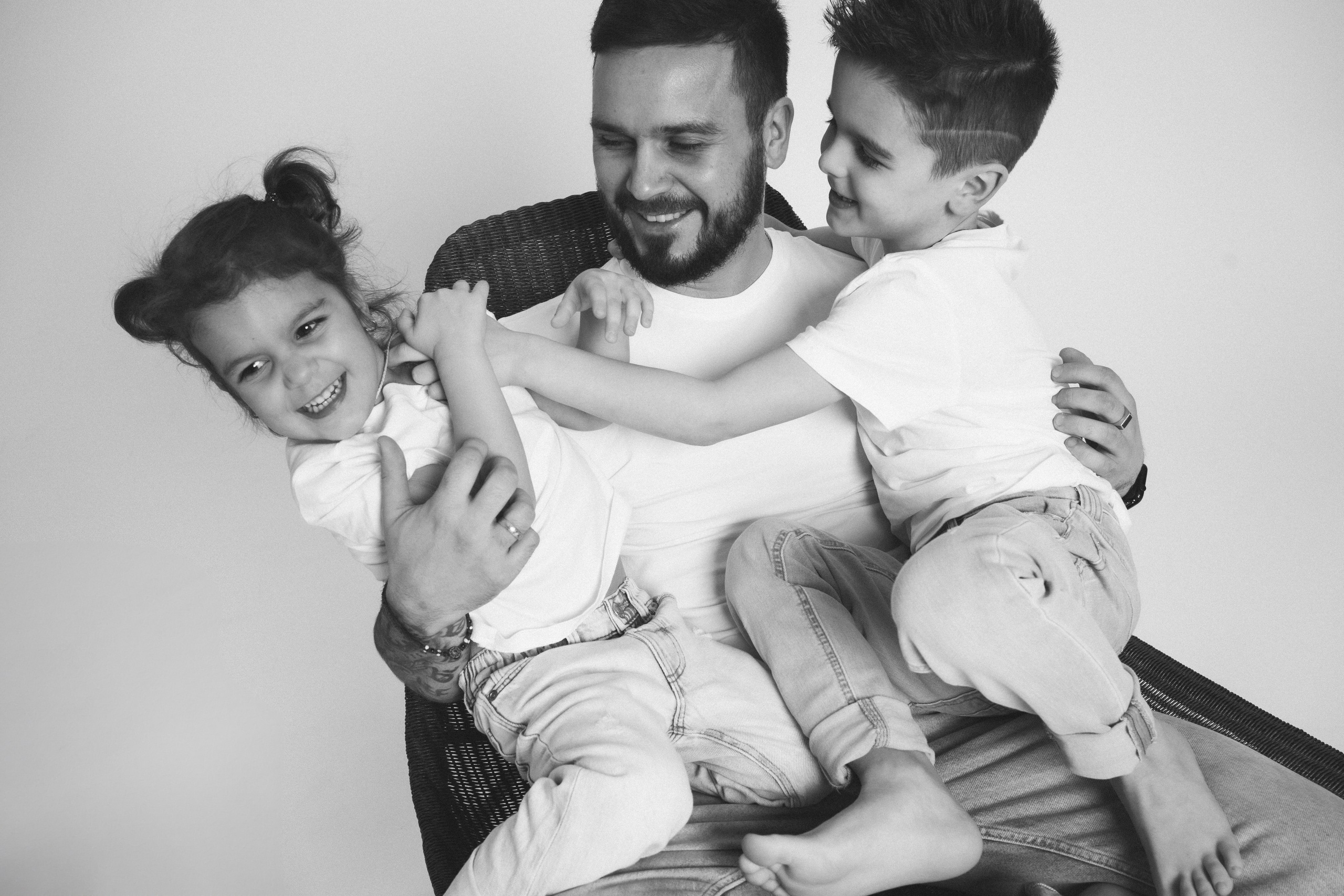 Ģimenes fotosesija. Sieviešu fotogrāfe Nadja Kraukle