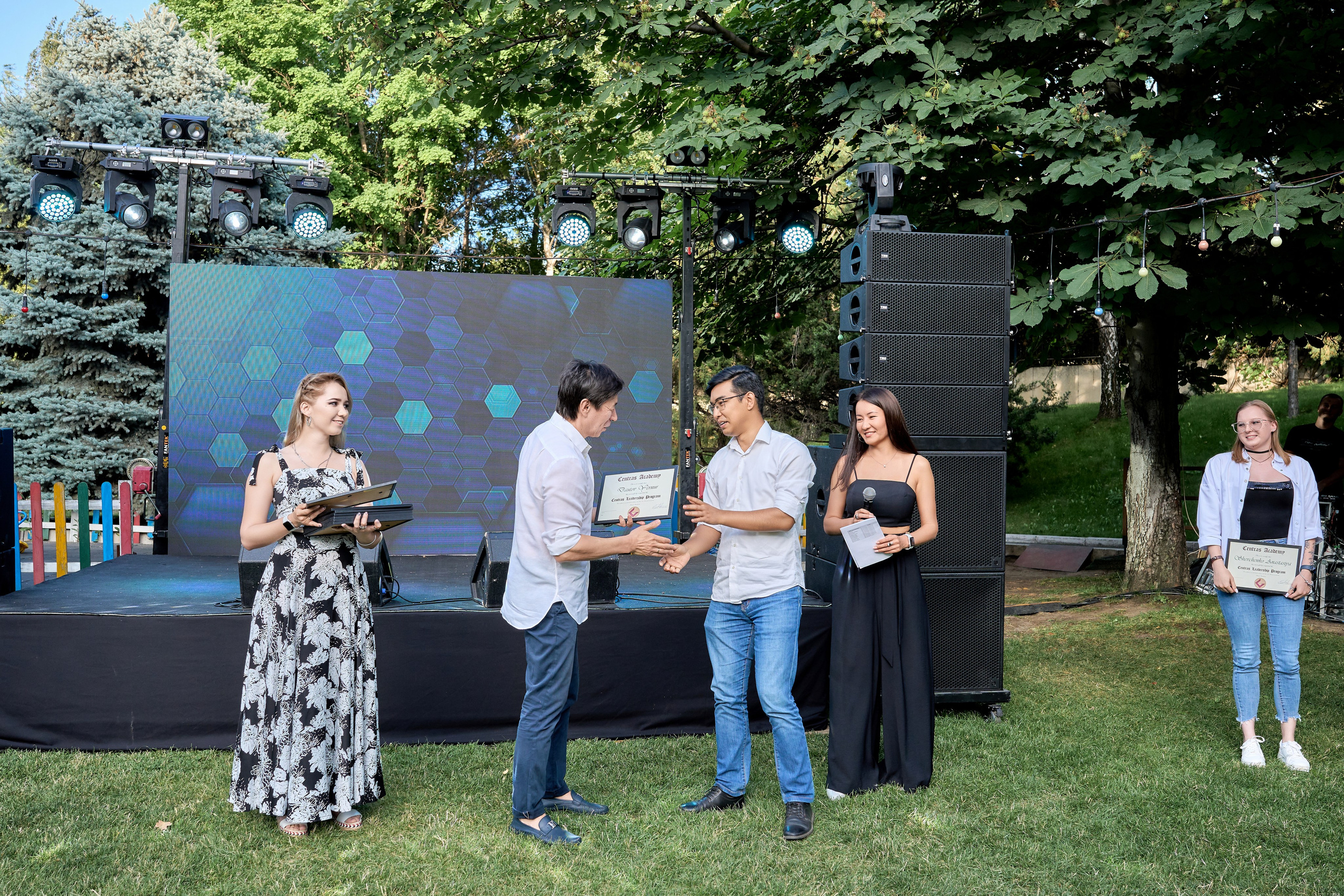 Корпоративы, праздничные события. Фотограф Вотинов Николай