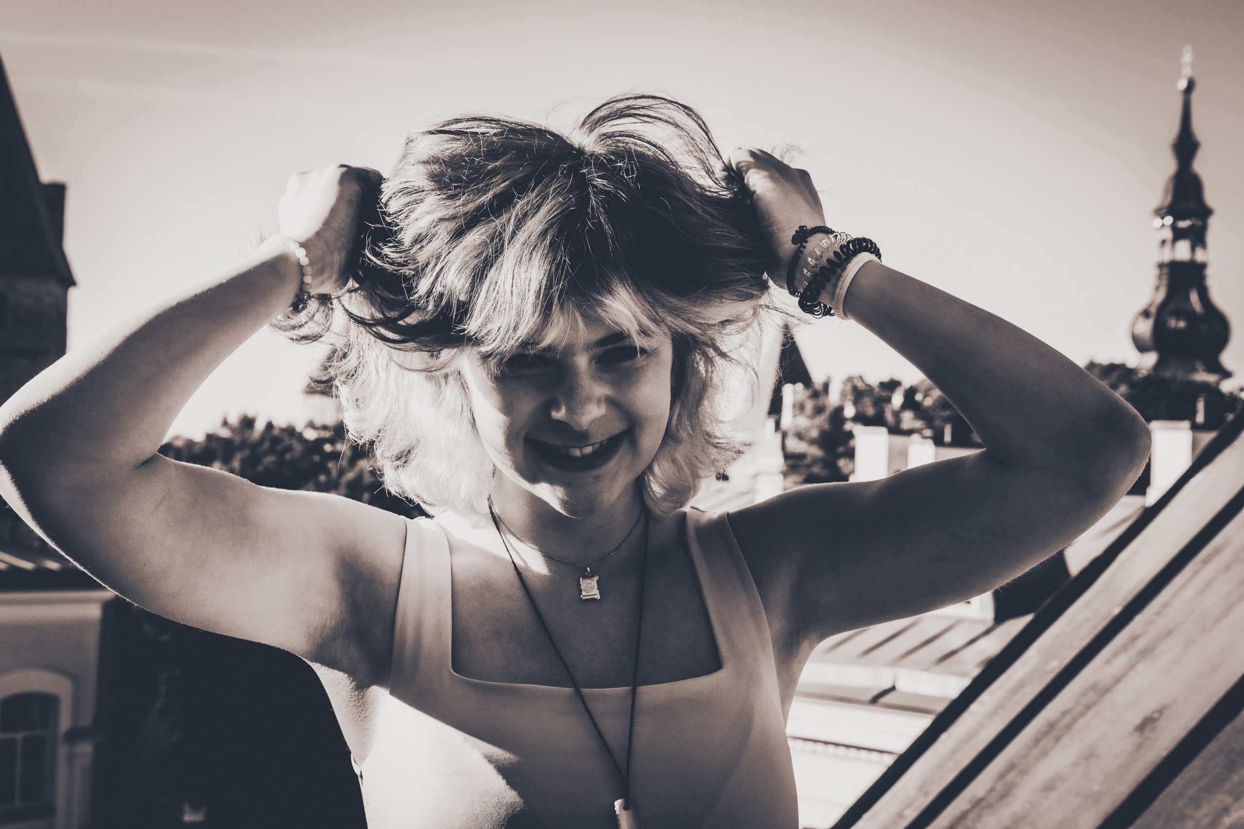 Lahe graatsia (Sonja). Nebula 25 — Fotod teie hingele