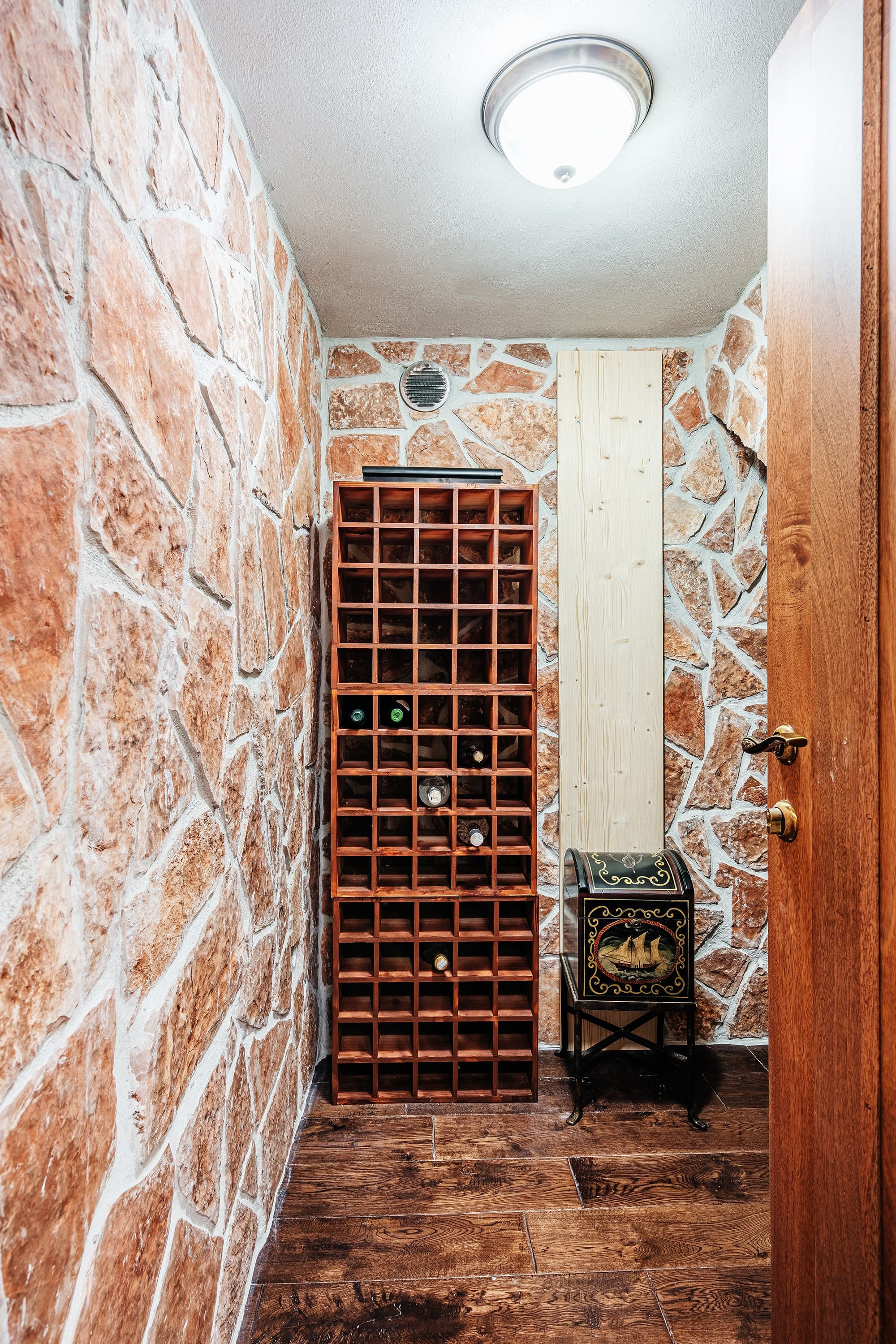 Real Estate Photography. Montenegro. EVAN ARISTOV WEDDING PHOTOGRAPHY — Seattle Wedding Photographer