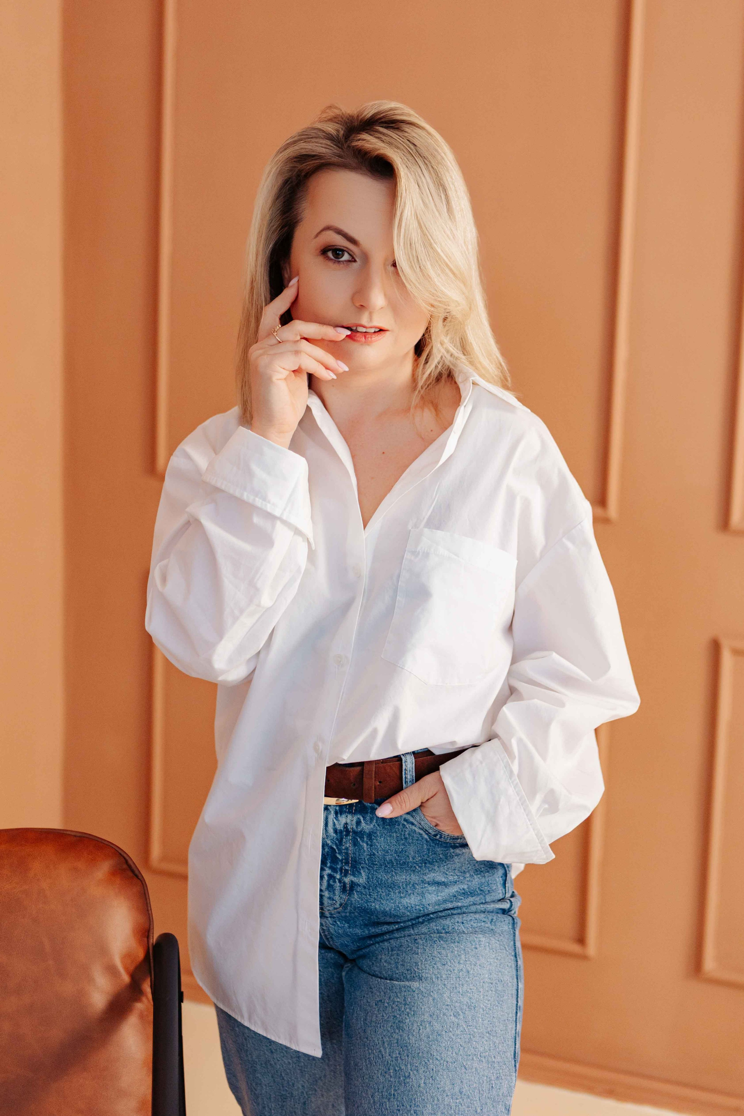 Laura. Cristina Andronache fotograf Brașov fotograf de familie fotograf de nunta Brașov