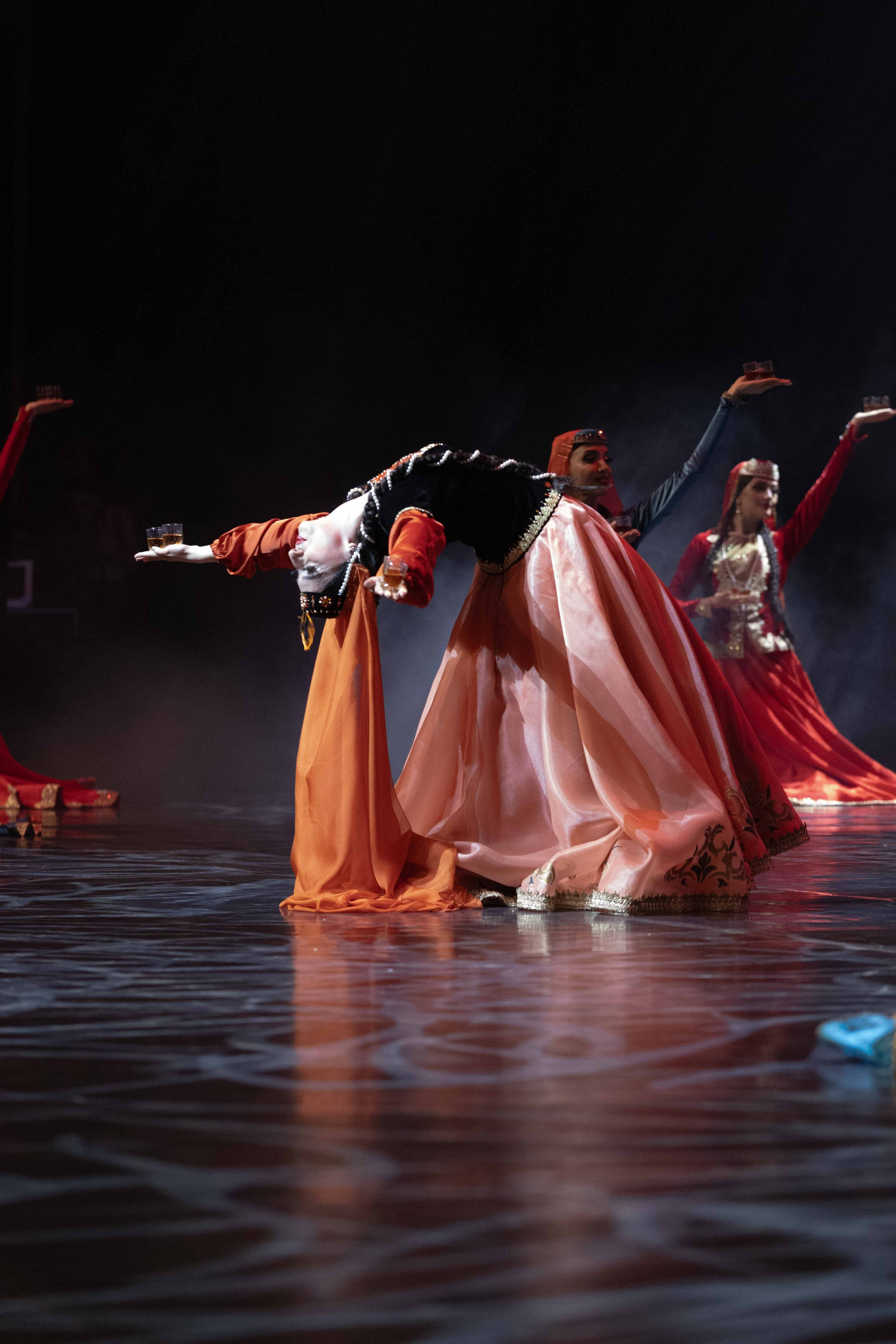 STATE DANCE ENSEMBLE. Wedding&Event photographer Ismail Rzayev in Baku
