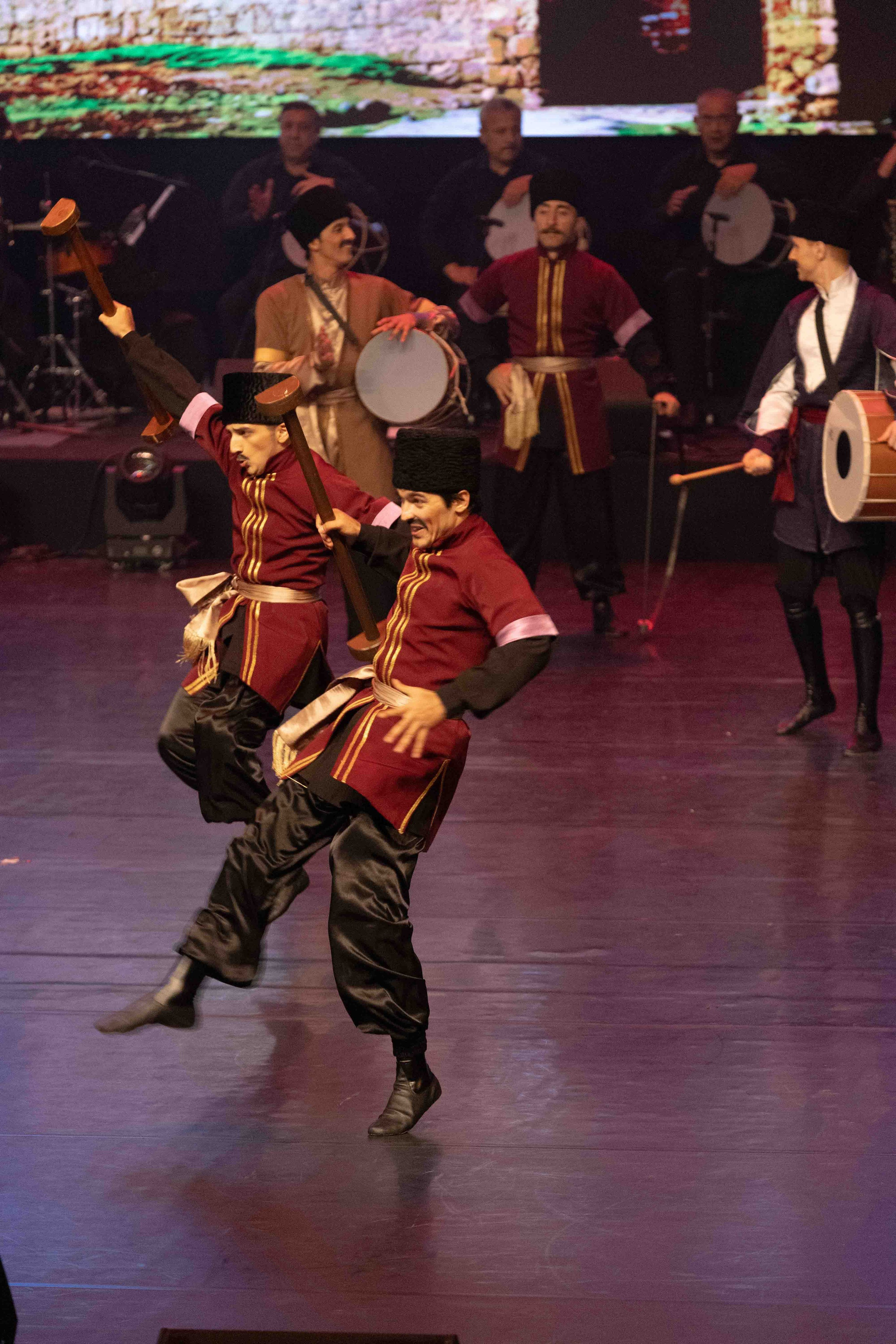 STATE DANCE ENSEMBLE. Wedding&Event photographer Ismail Rzayev in Baku