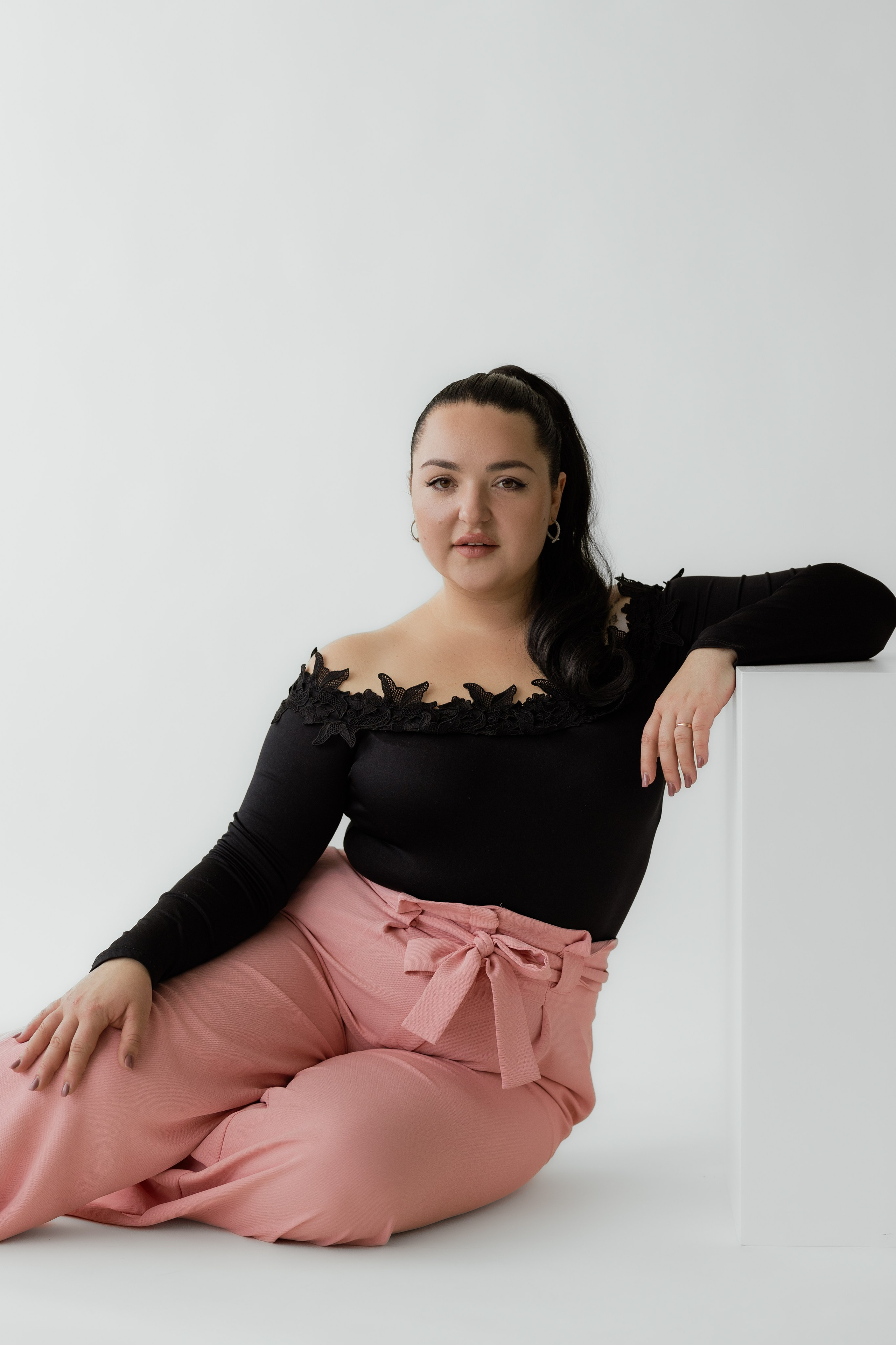 Viktorijos asmeninė, profesinė fotosesija fotostudijoje Marijampolėje