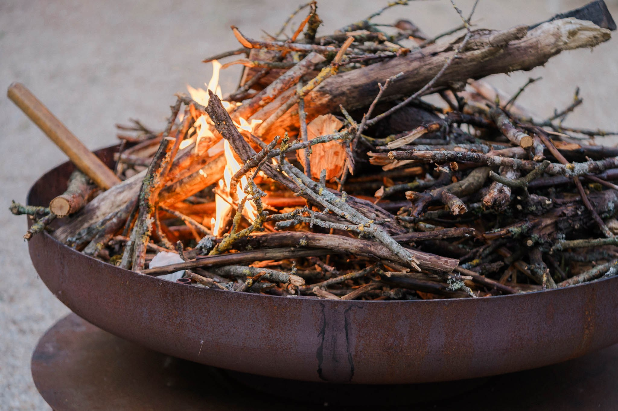K& F, destination wedding photographer in L’Orangerie de l’Orée du Bois, France