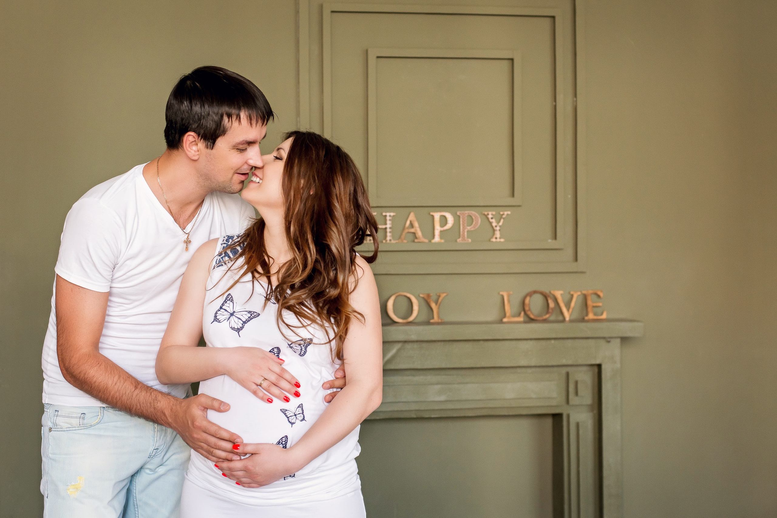 Pregnancy photo shooting. Wedding and Family Photographer in Slovenia