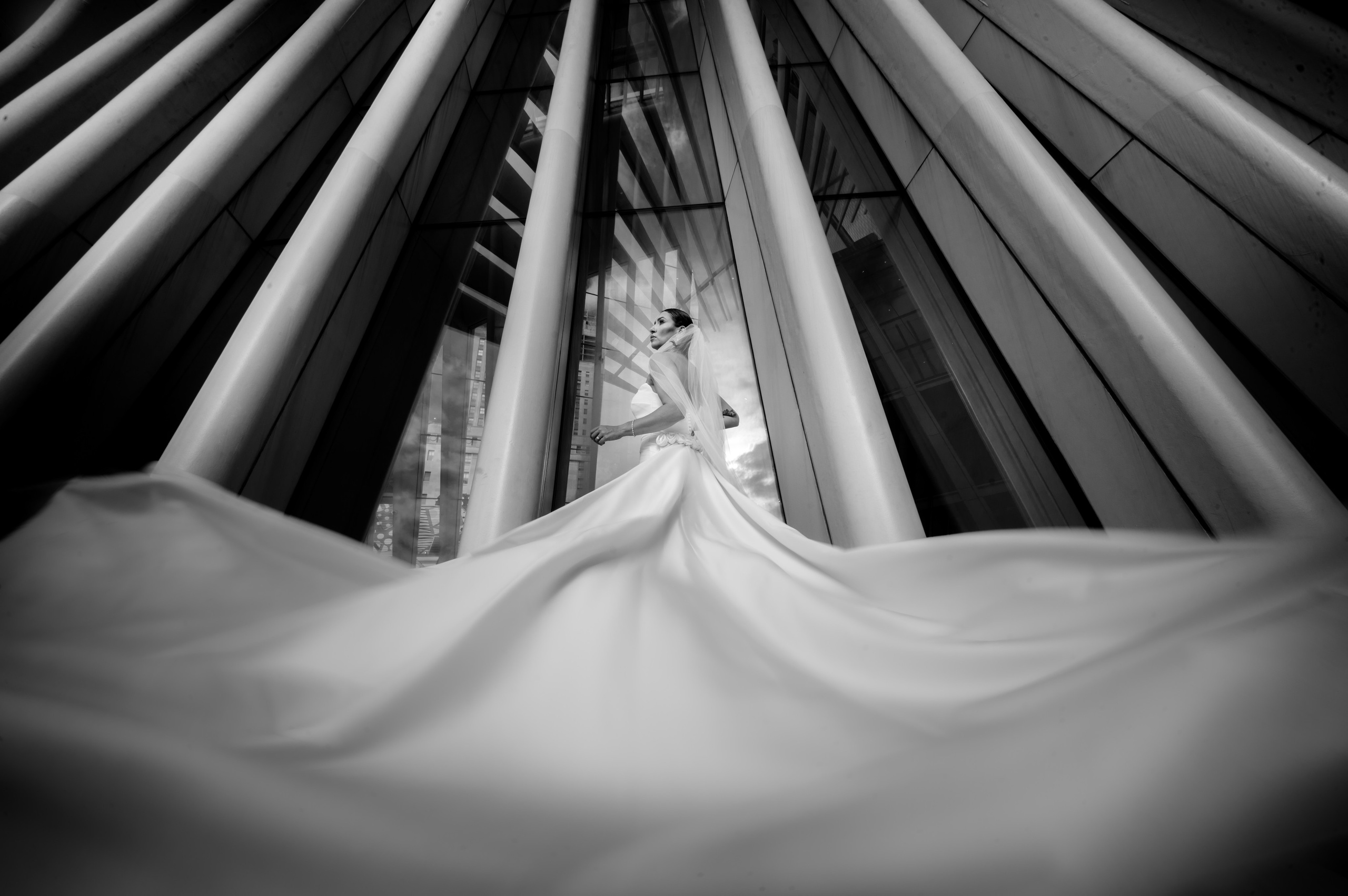 Bridal Session in New York — Refined, Cinematic & Timeless. Wedding photographer in Orlando, Boston & New York Anderson Marques