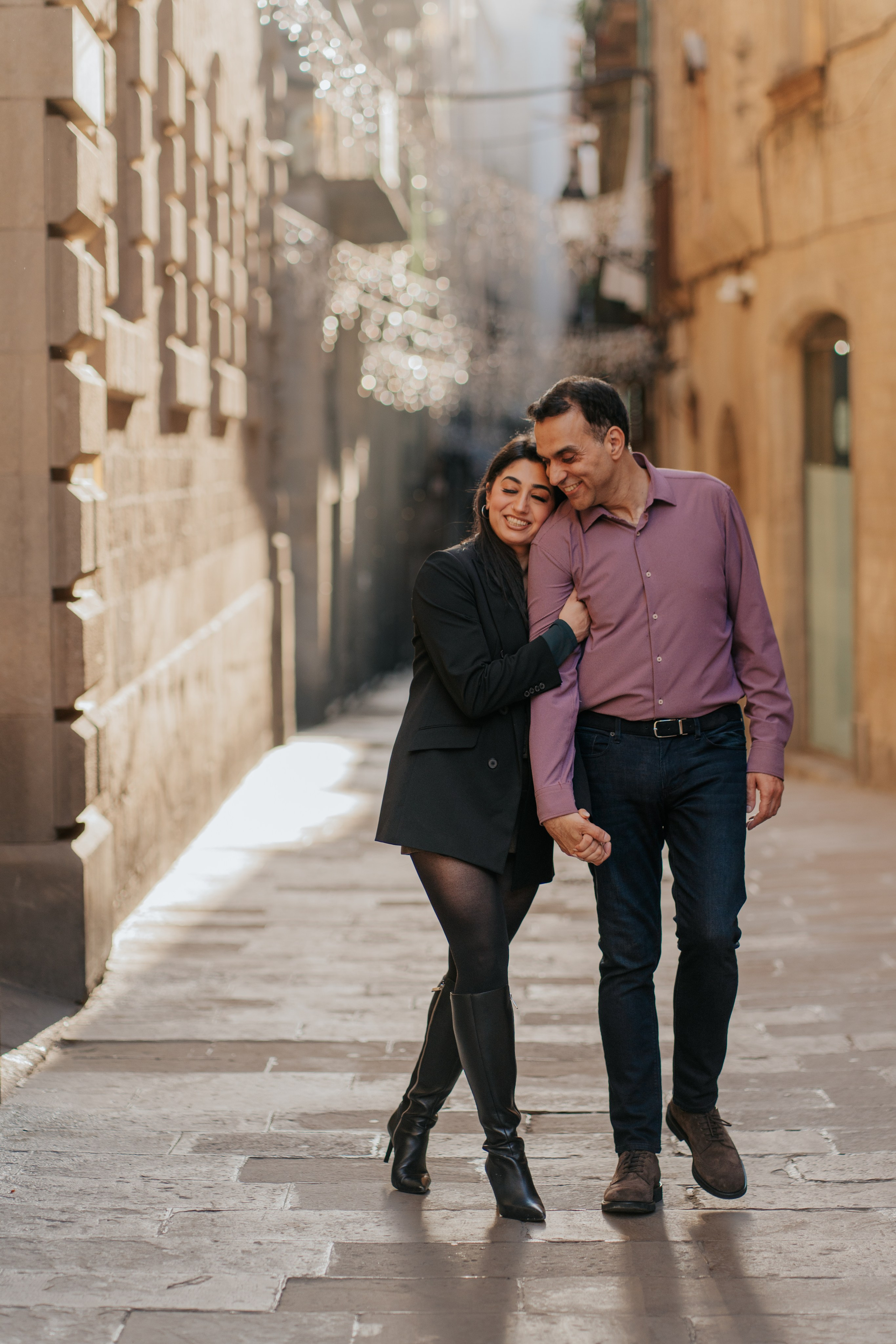 Barcelona Couples Photoshoot Ideas — Photographer in Barcelona, Spain