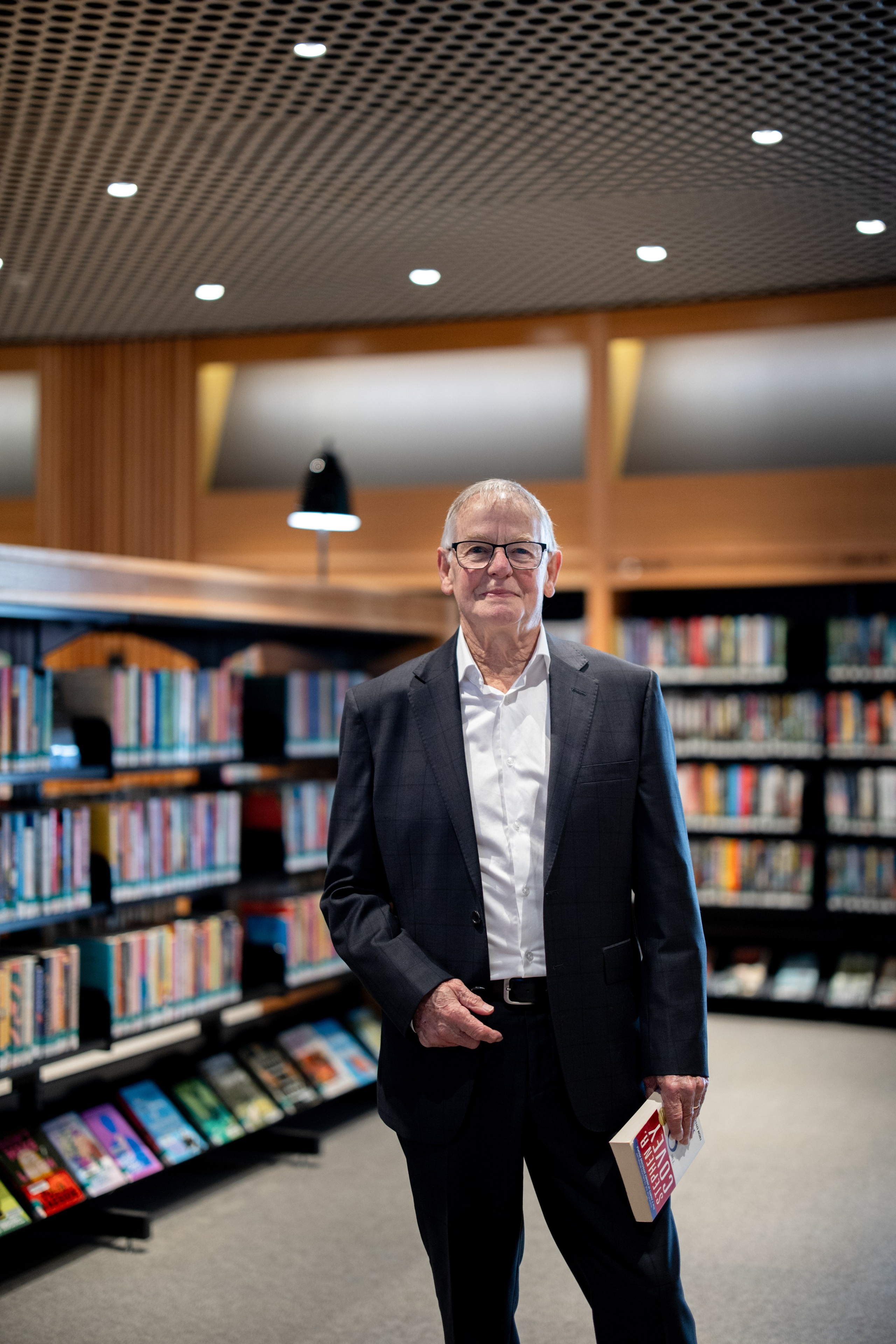 Ron Cole, Financial broker