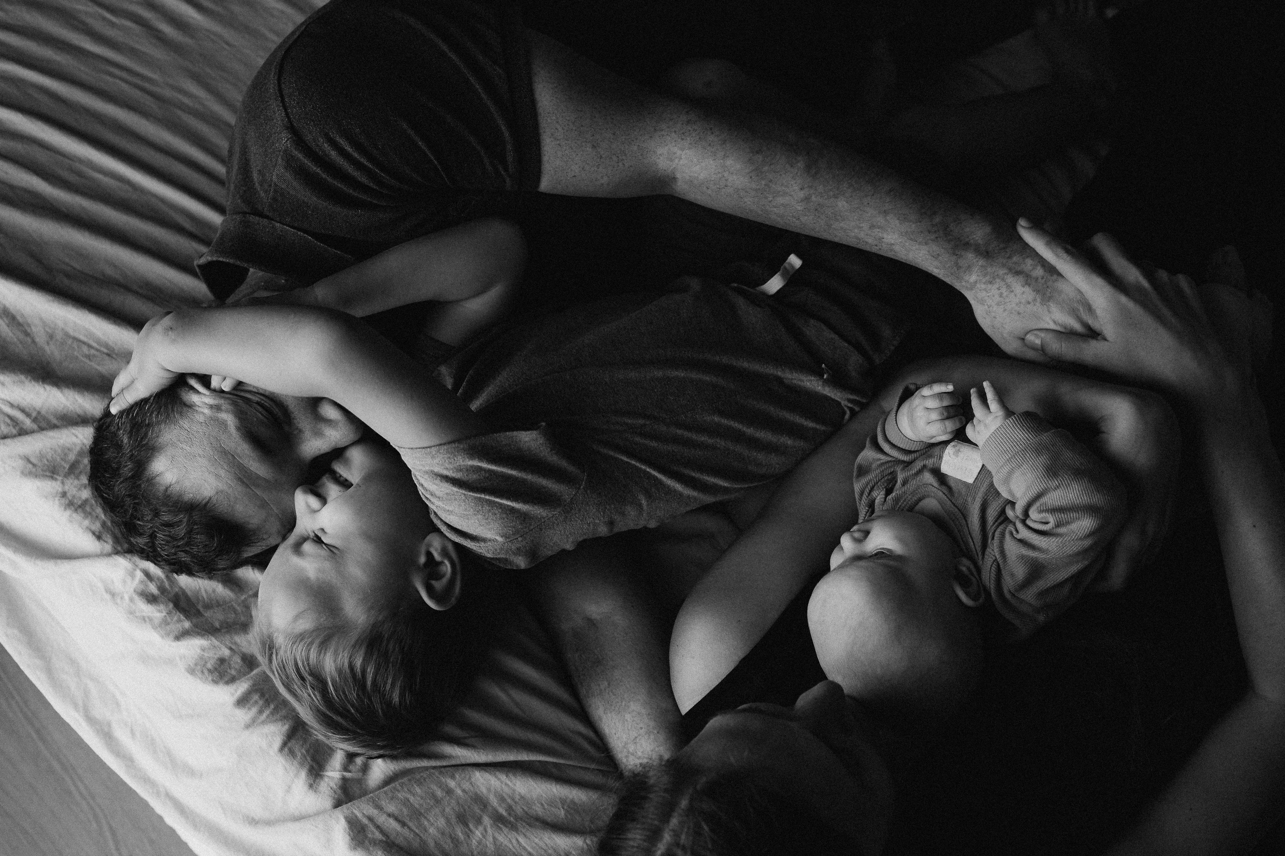 Better at Home. Fotografa documental de familia e nascimento em Florianópolis SC Daria Ermolaev