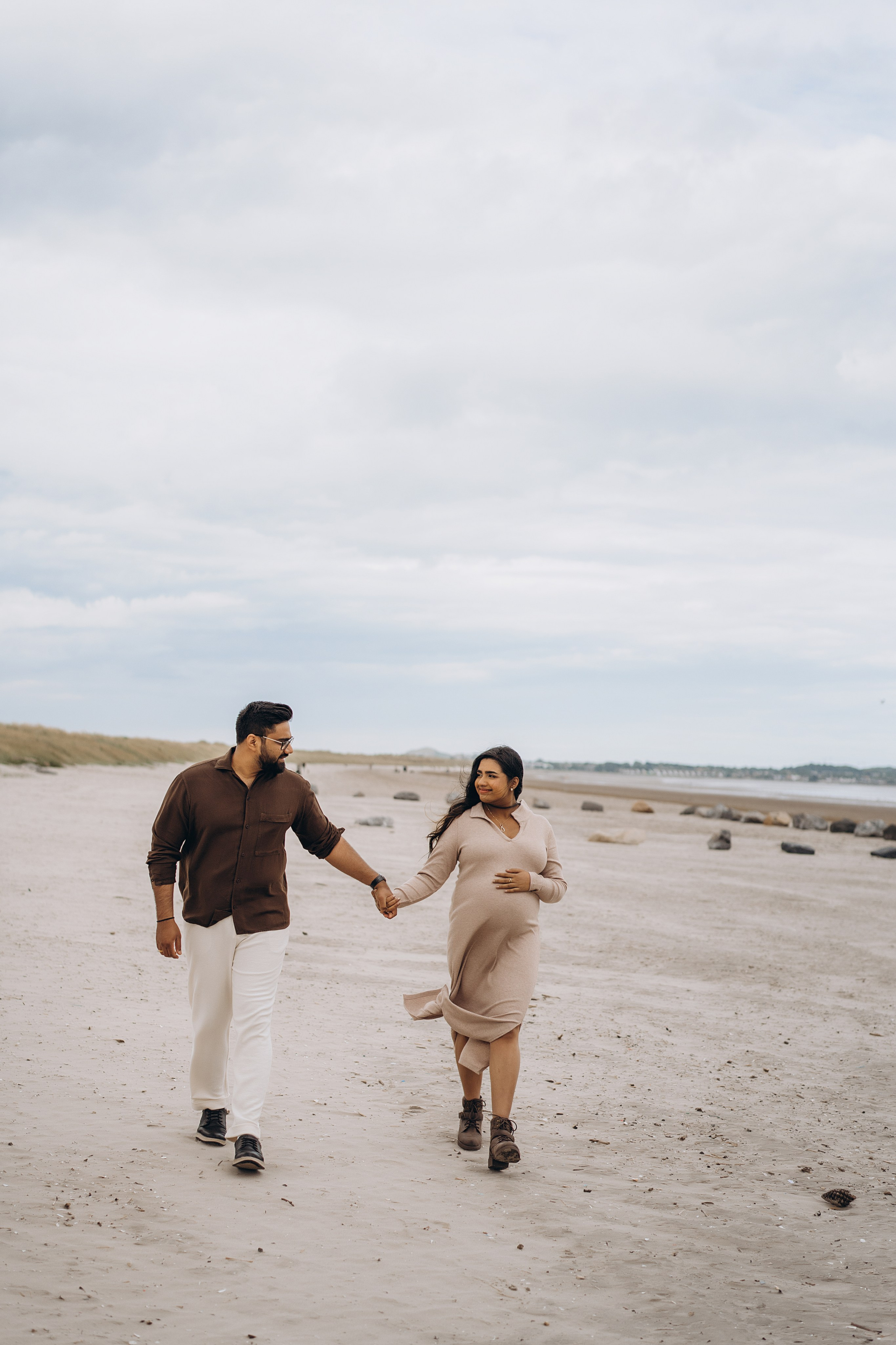 Meera: Bull island. Maternity/Love story/Wedding photographer